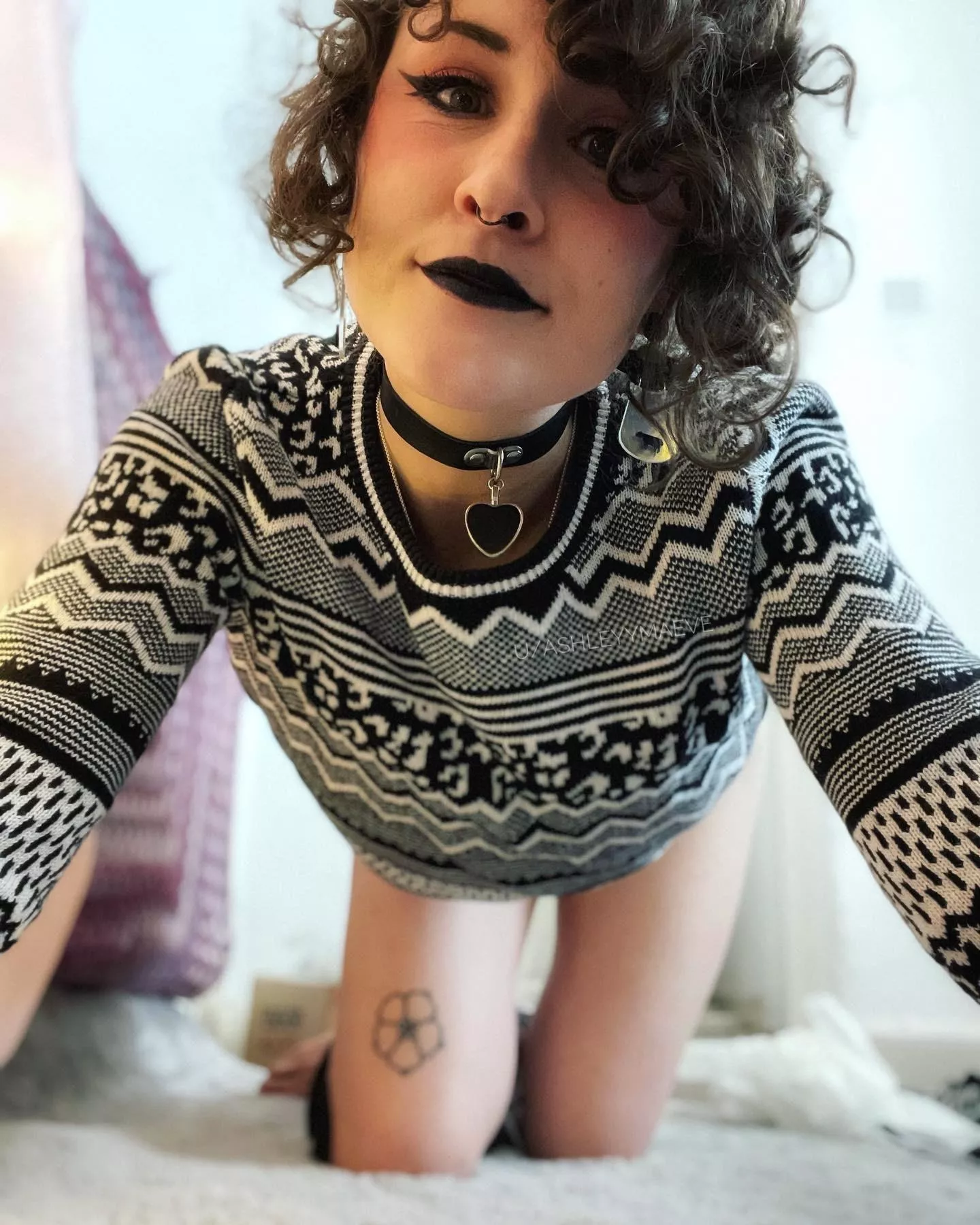 Do you like a girl in black lipstick? ðŸ–¤