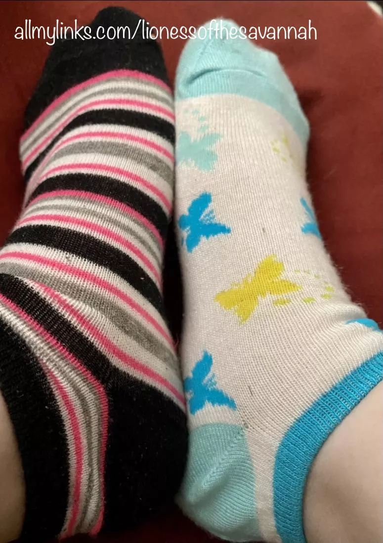 Do you like mismatched socks? ðŸ§¦ðŸ§¦