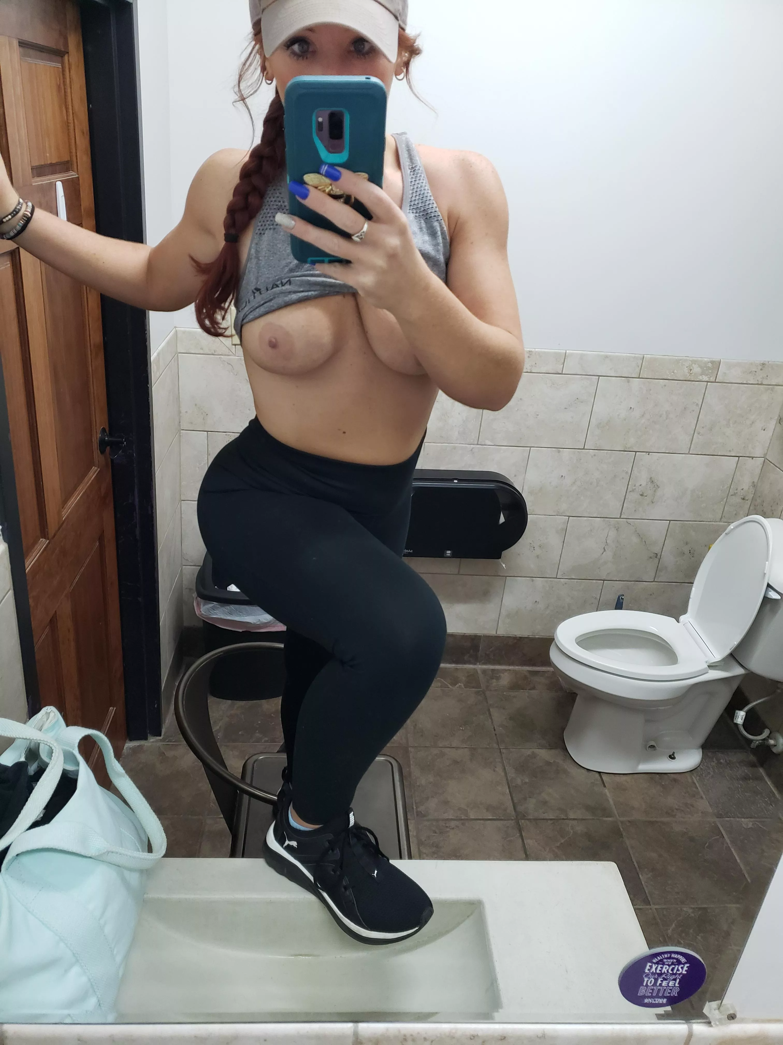 Do you like my naughty selfies I take for you every day at the gym!?!?ðŸ˜˜ðŸ˜œ