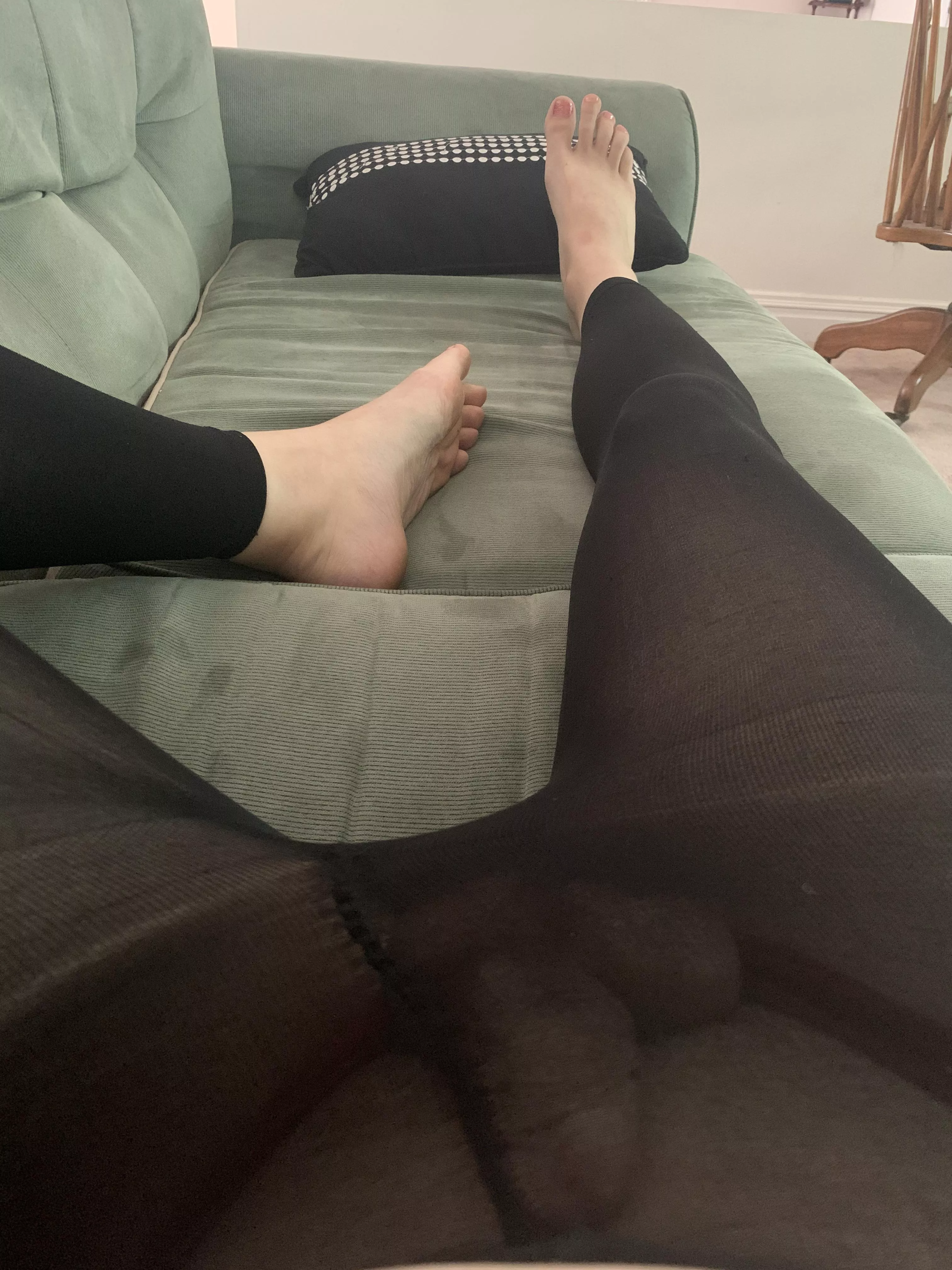 Do you like my painted toes and pantyhose?