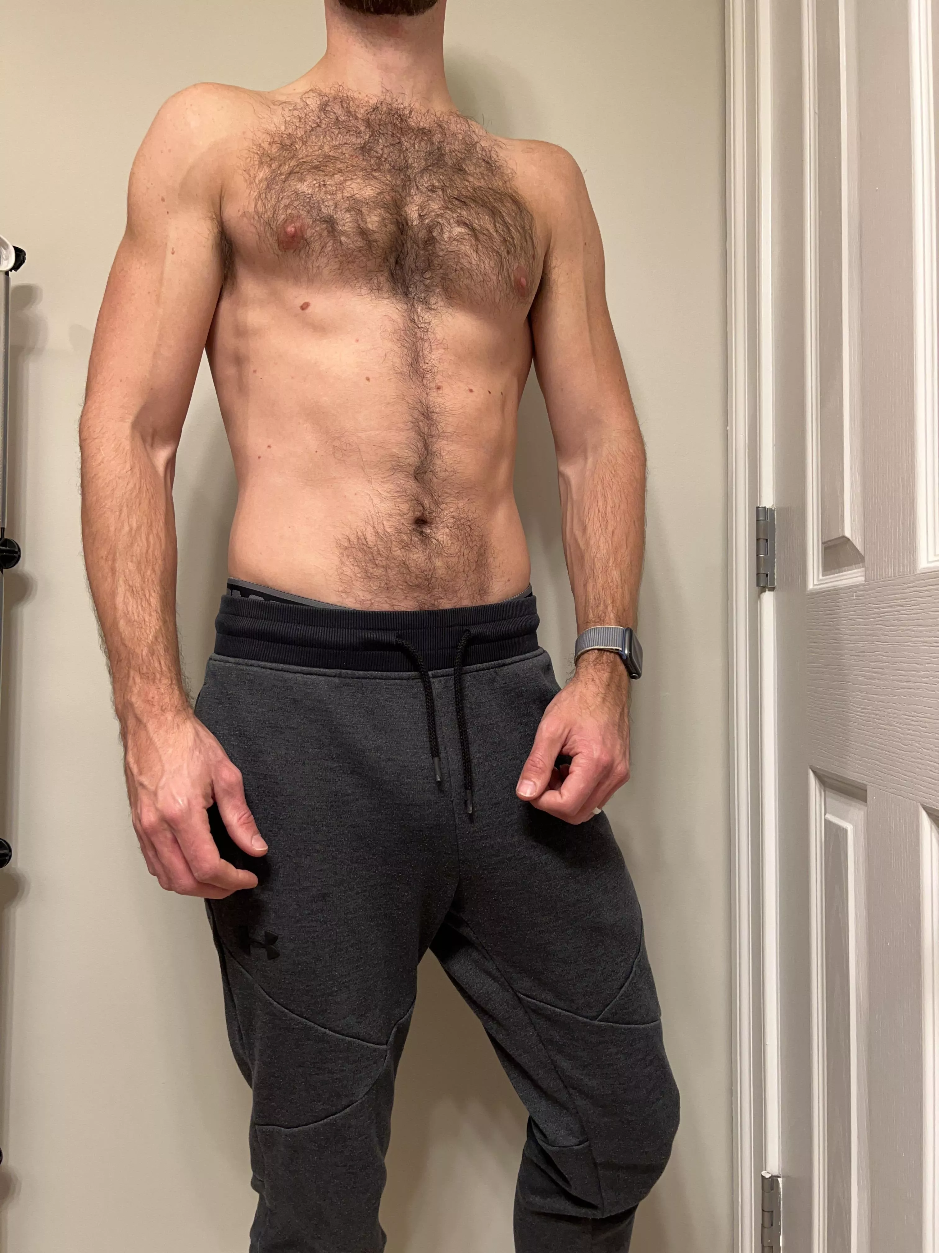 Do you like the grey sweatpants look?