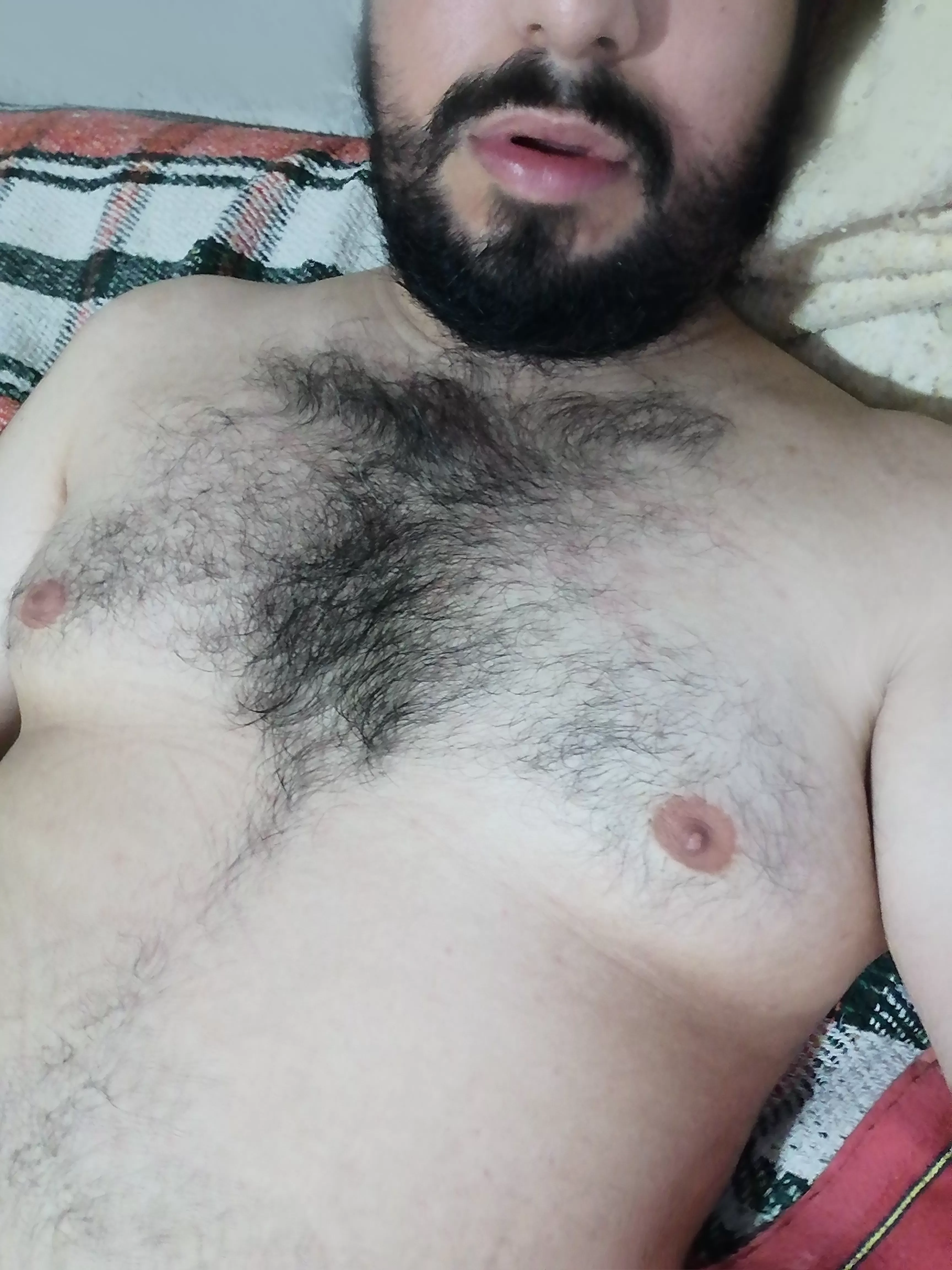 ðŸ» Do you wanna suck my nipples till cum? ðŸ˜