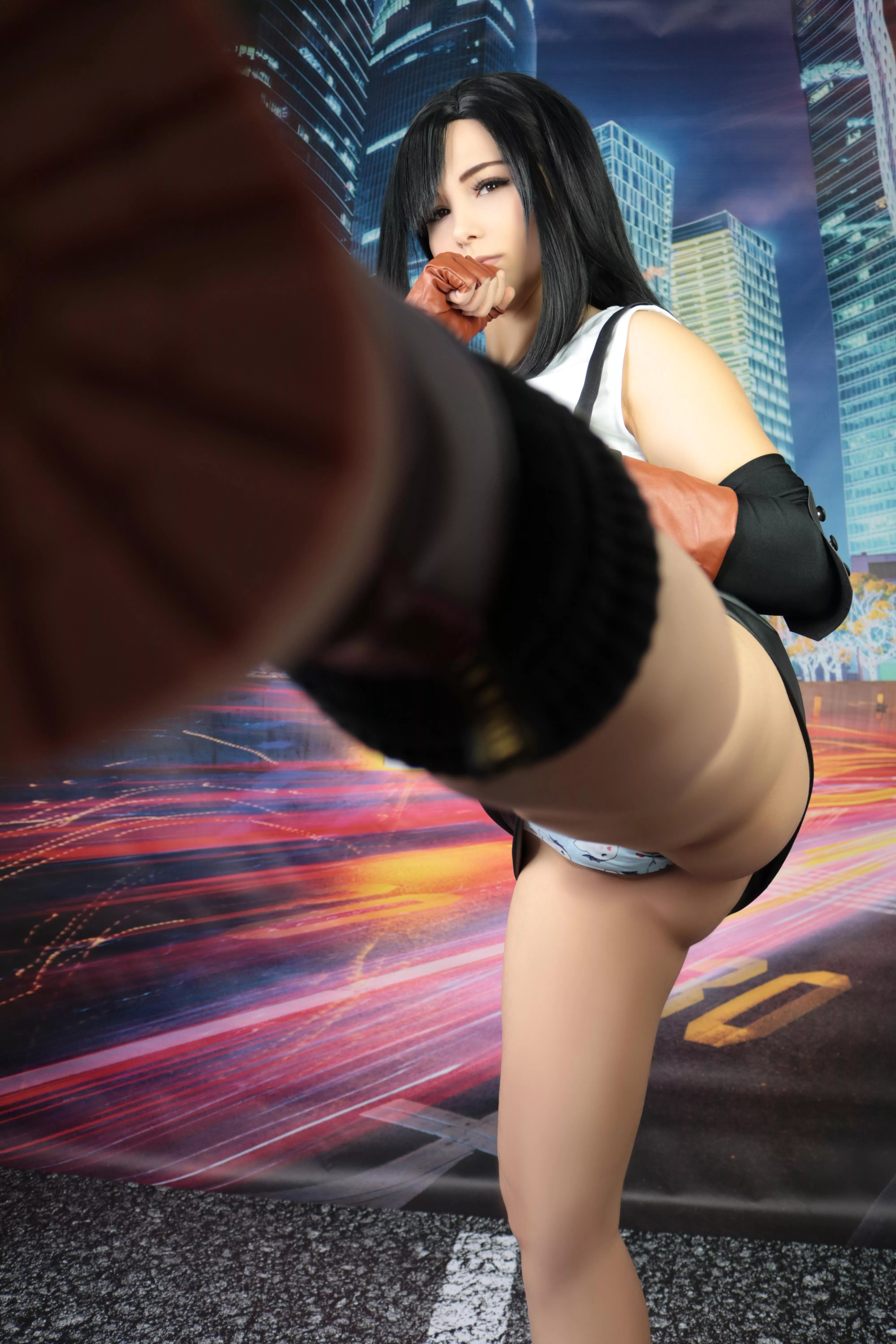 Do you wanna train with Tifa? (By Gunaretta)