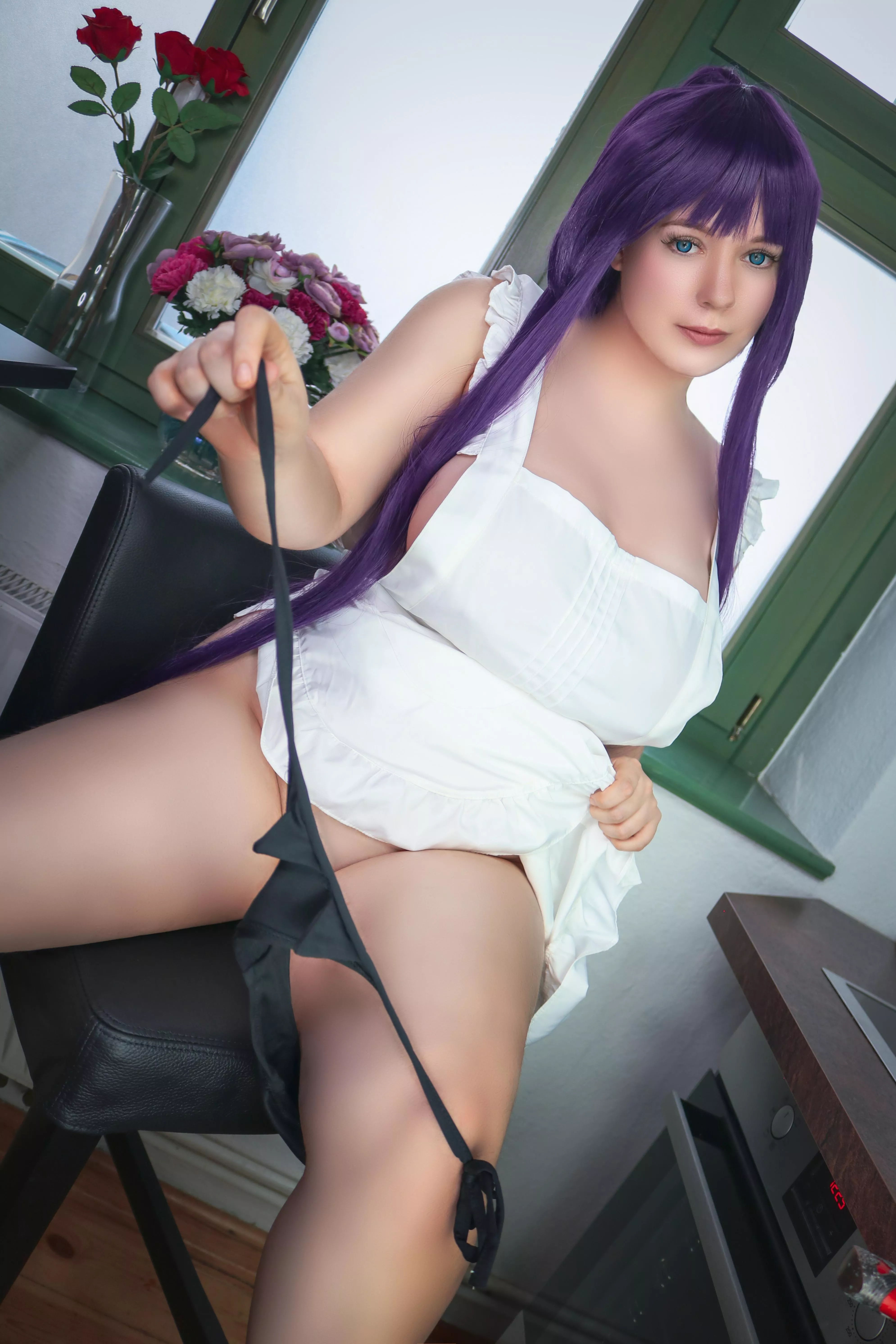 Do you want to see the surprise Saeko has for you? (By Lysande)