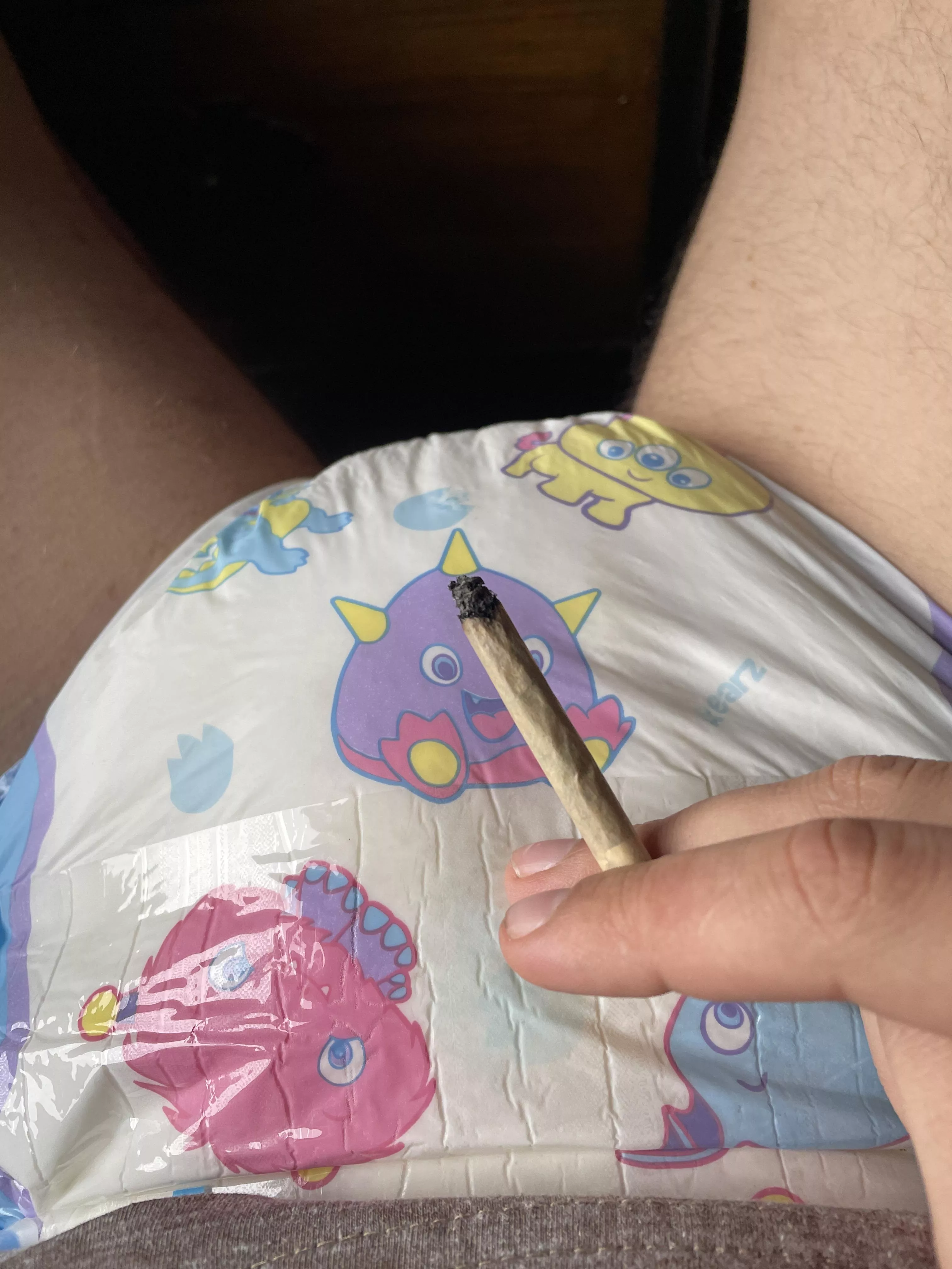 Does anyone else like to mix weed and diapers?