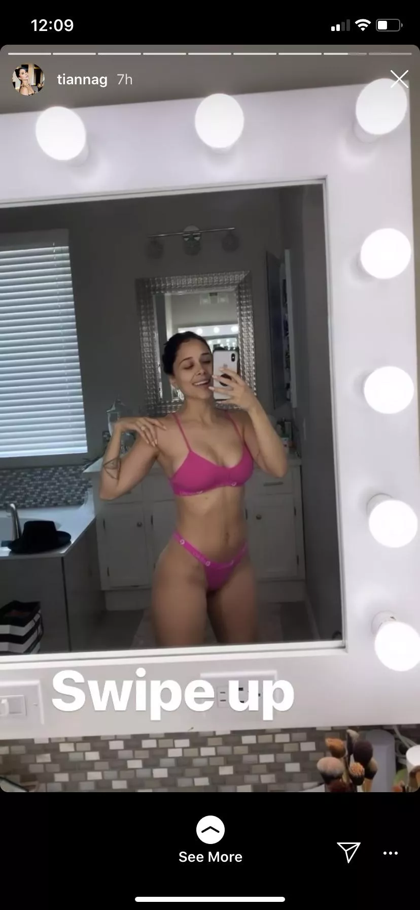 Does anyone on here pay for her photo/video subscription? I know it’s non nude, haven’t seen anything from there posted here yet