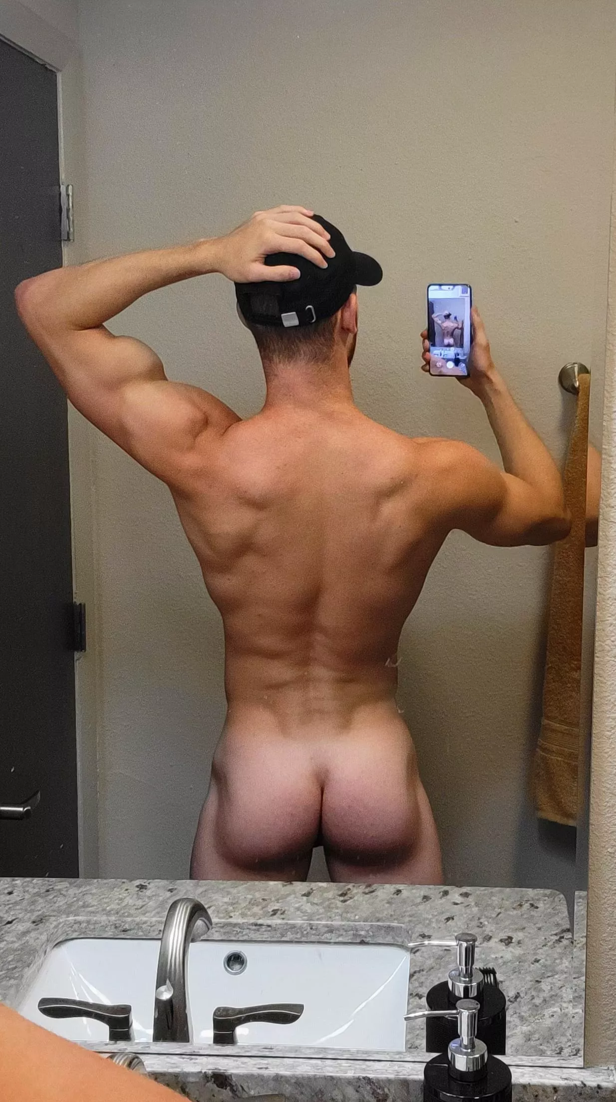 Does my back side look good too?