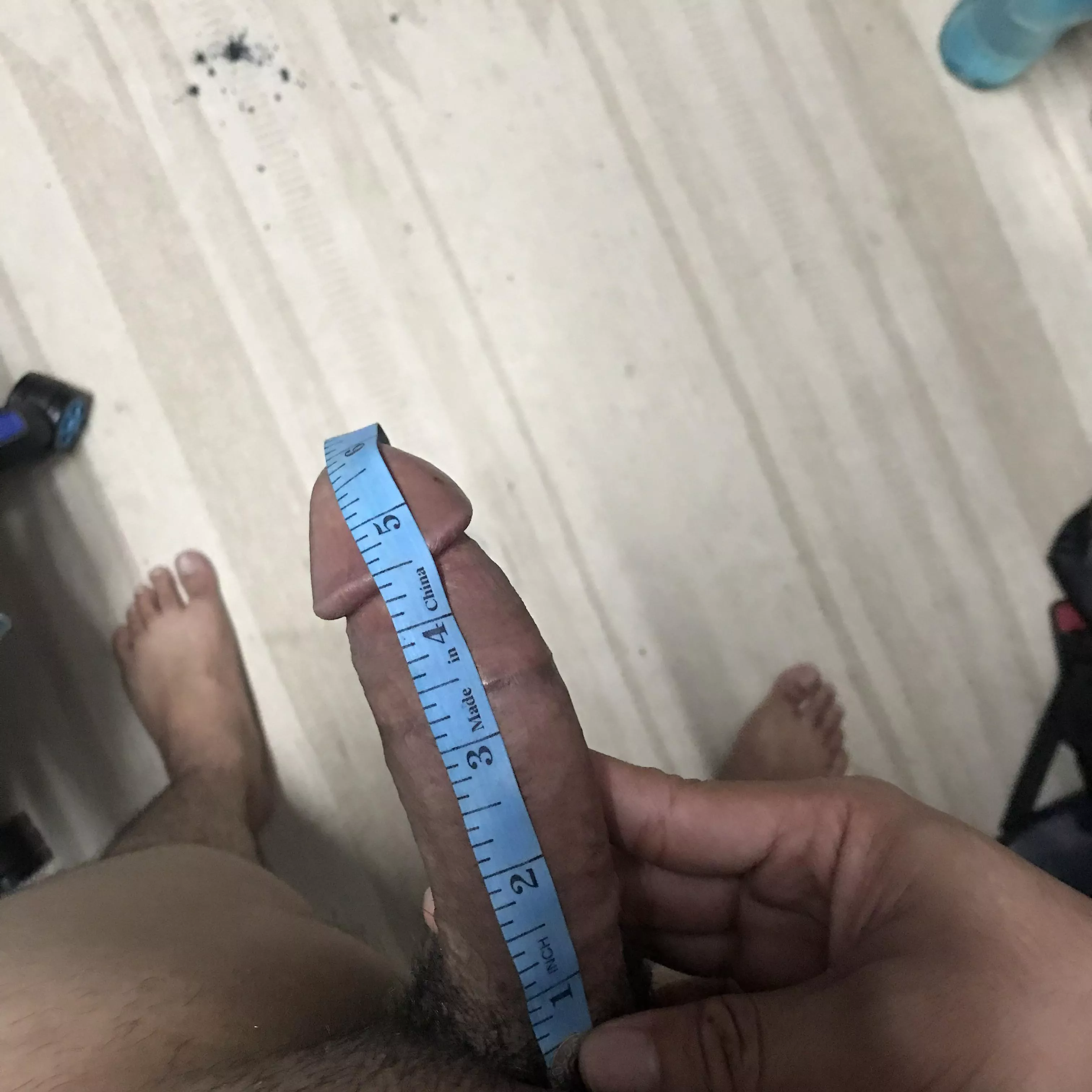 Does my size is considered small? Btw, I’m from southeast asian.