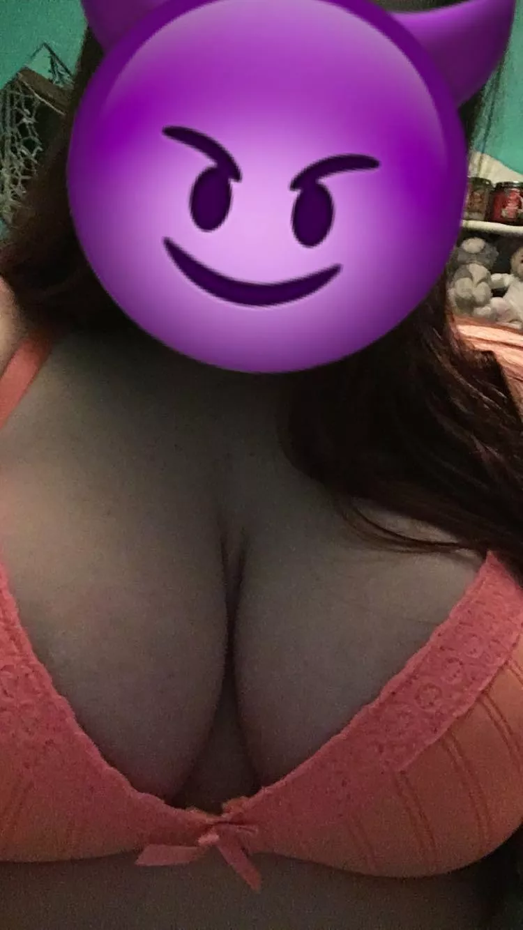 Does this bra still fit me? 🤷🏻‍♀️😬