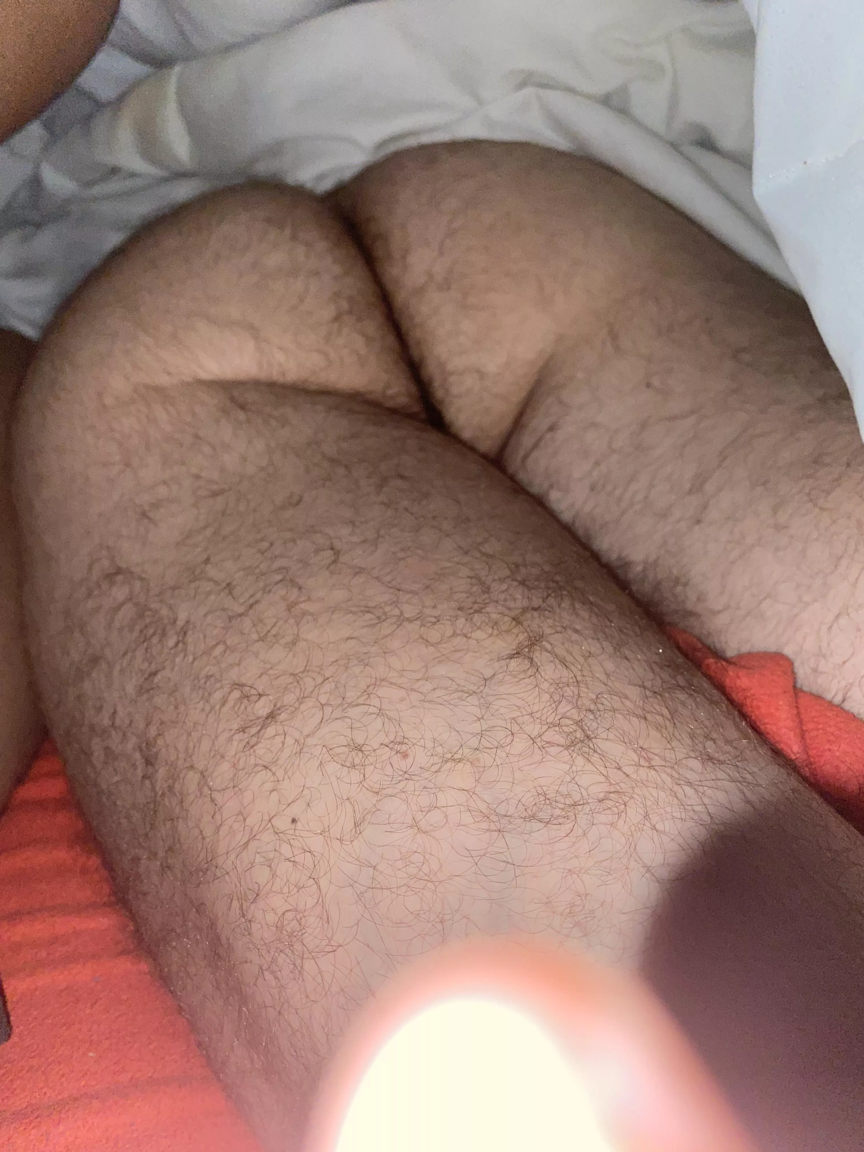 Does this look like a hairy manâ€™s ðŸ‘?