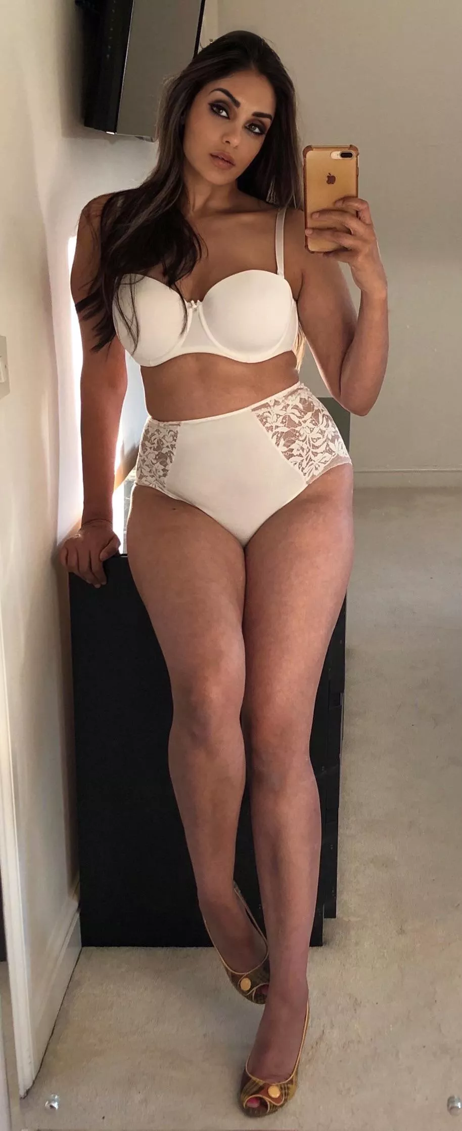 Does white underwear look good on my brown skin? Indian x Portuguese