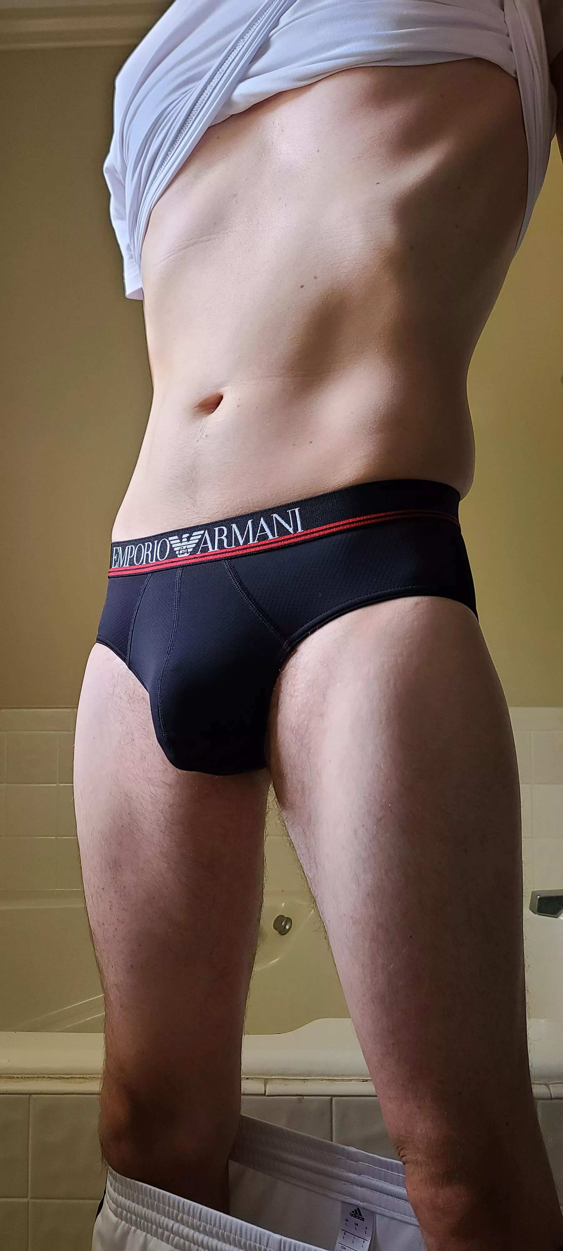 Does your bf wear briefs?