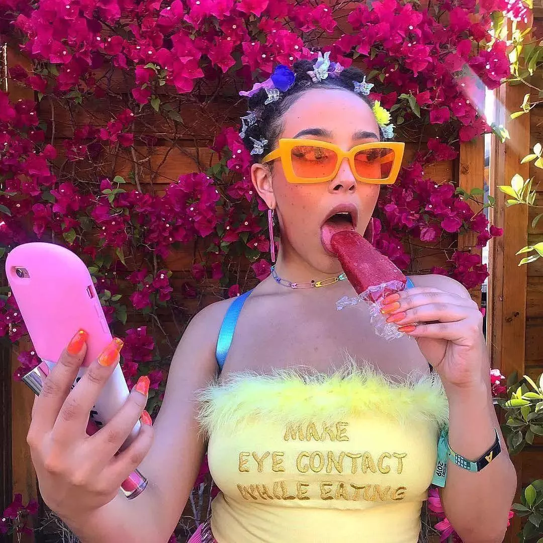 Doja cat and her popsicle