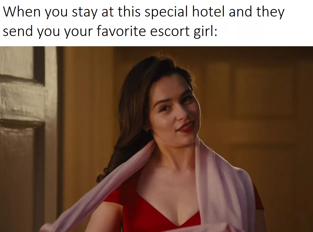 Emilia Clarke giving special room service.