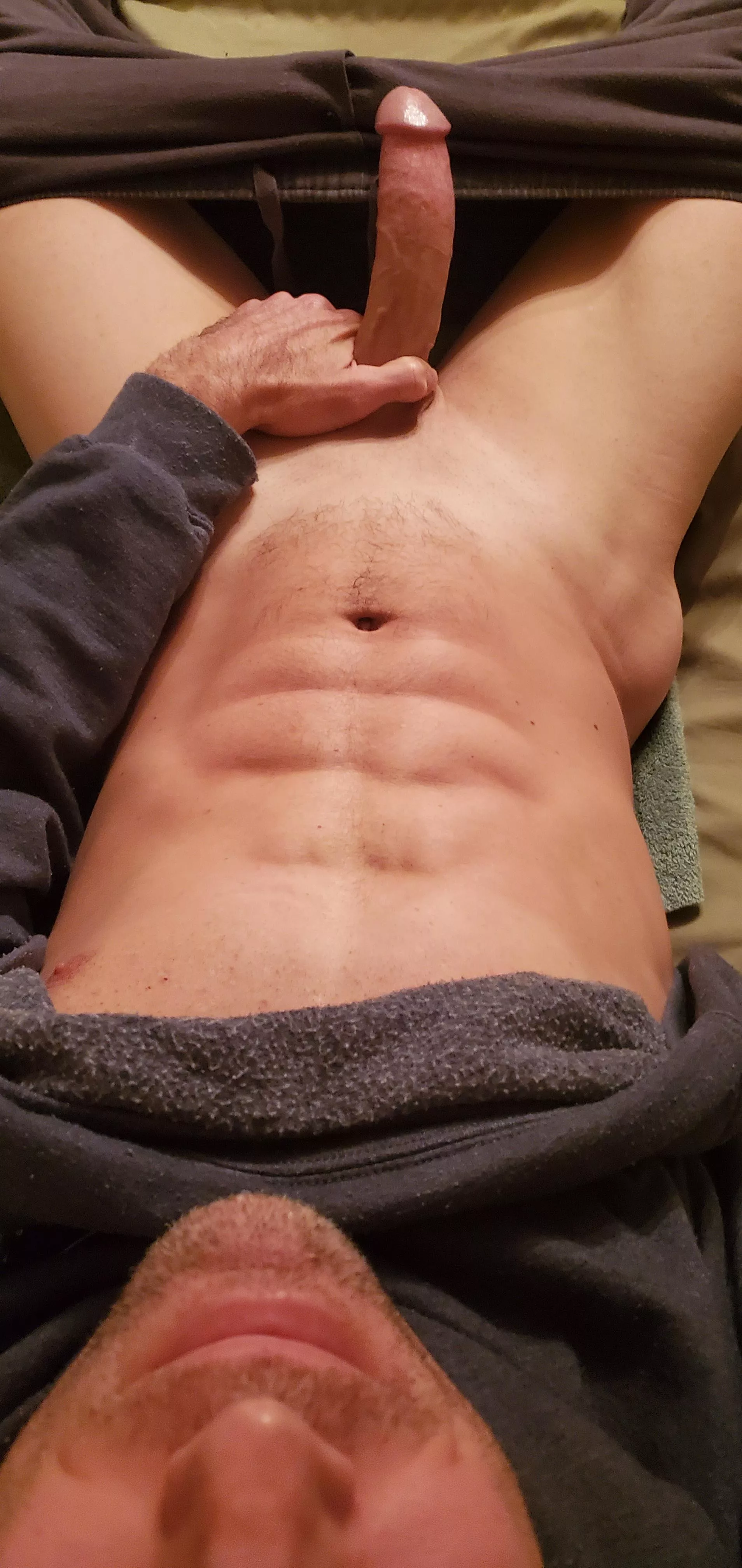 Enough time for one more session... can you ruin my no-nut-November? ðŸ˜ [36]