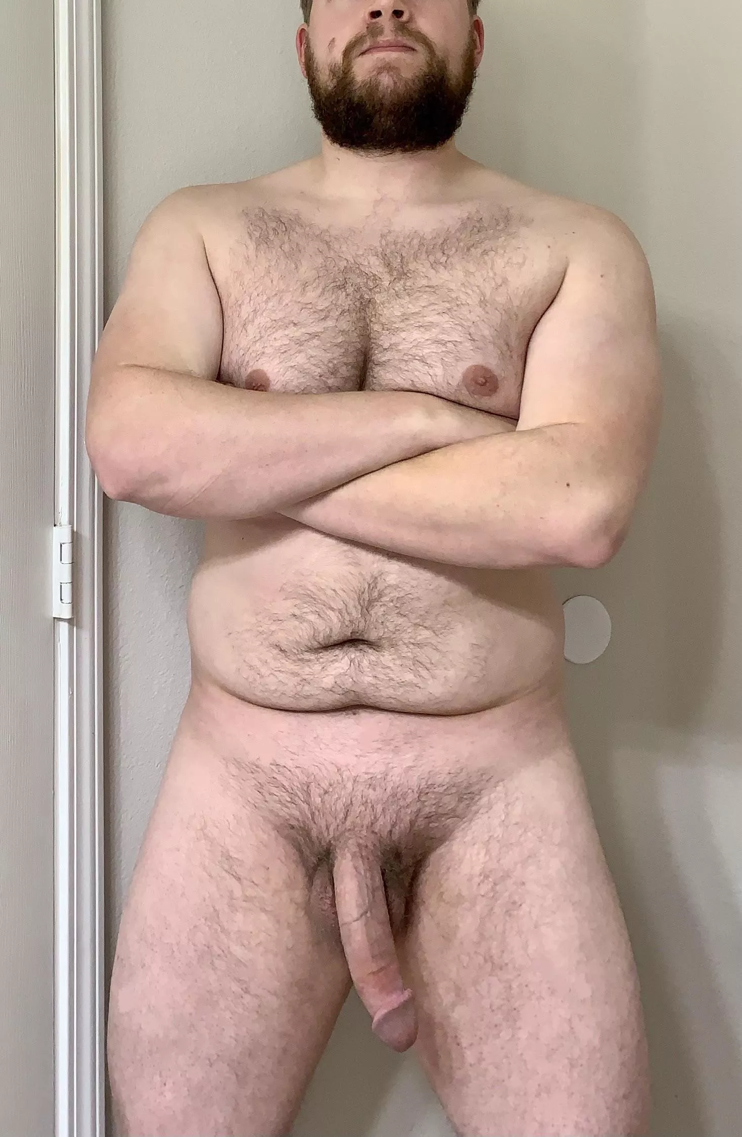 Ever wonder what that dad dropping his kids off at daycare looks like naked? Well, here you go.😉 [35]