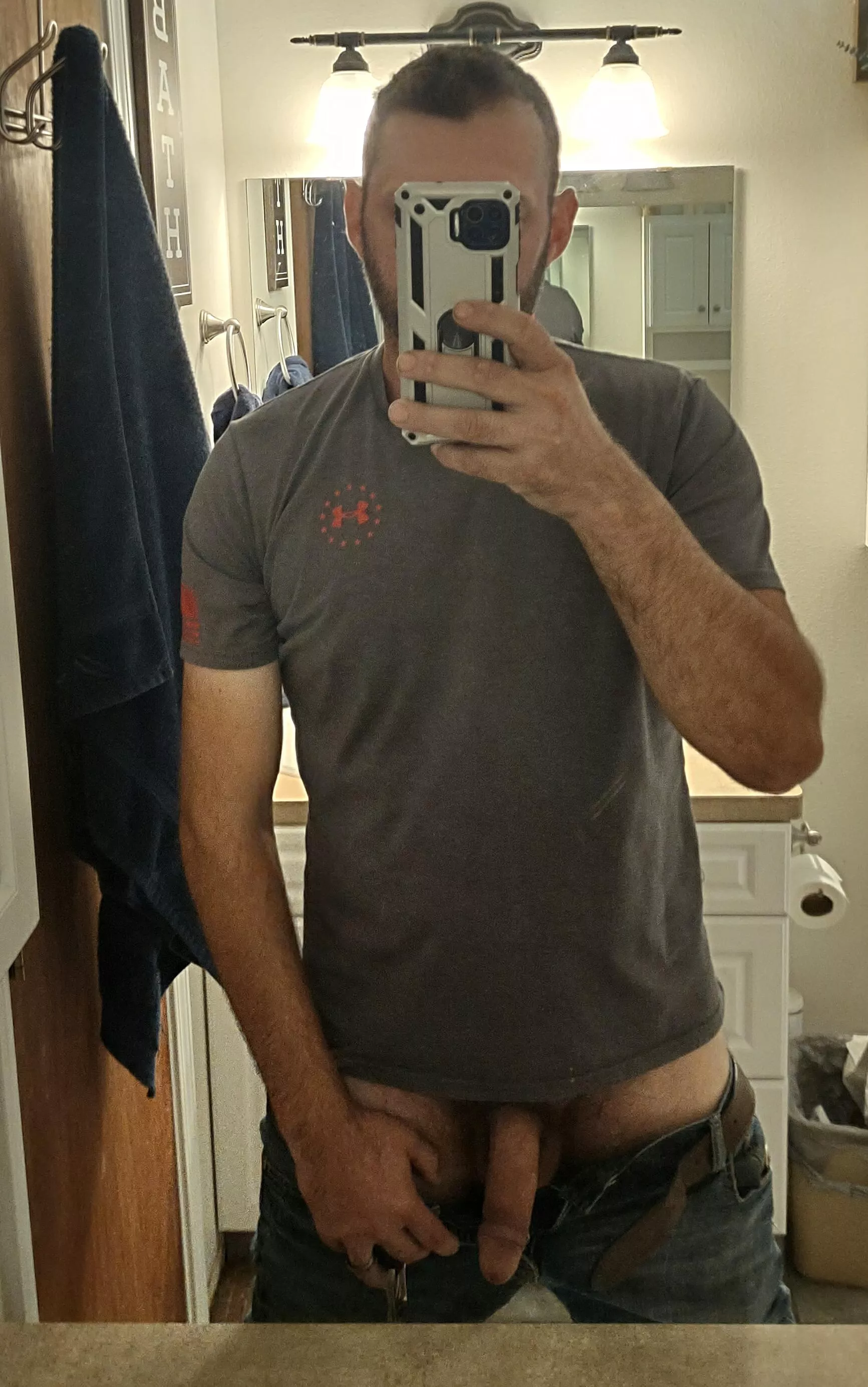 Experienced daddy [m] [40] with the sex drive of a 20 yr old