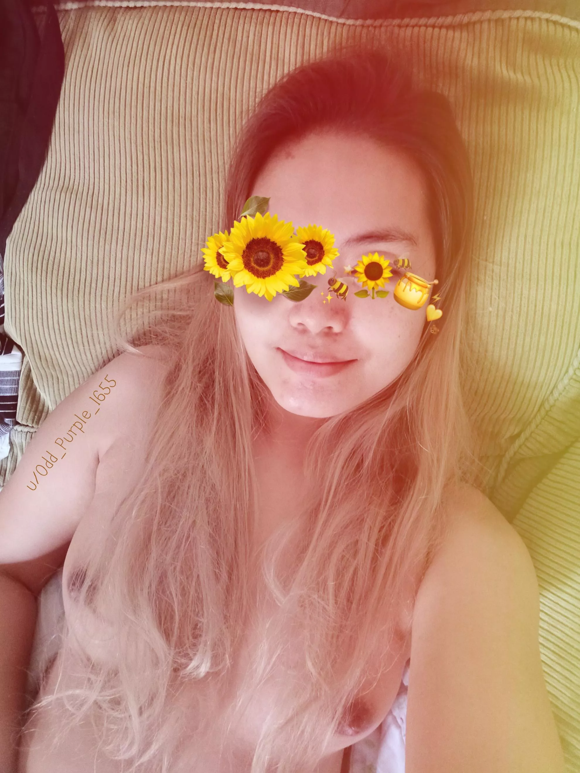 [f] Good morning, loves! Keep shining! 🌻