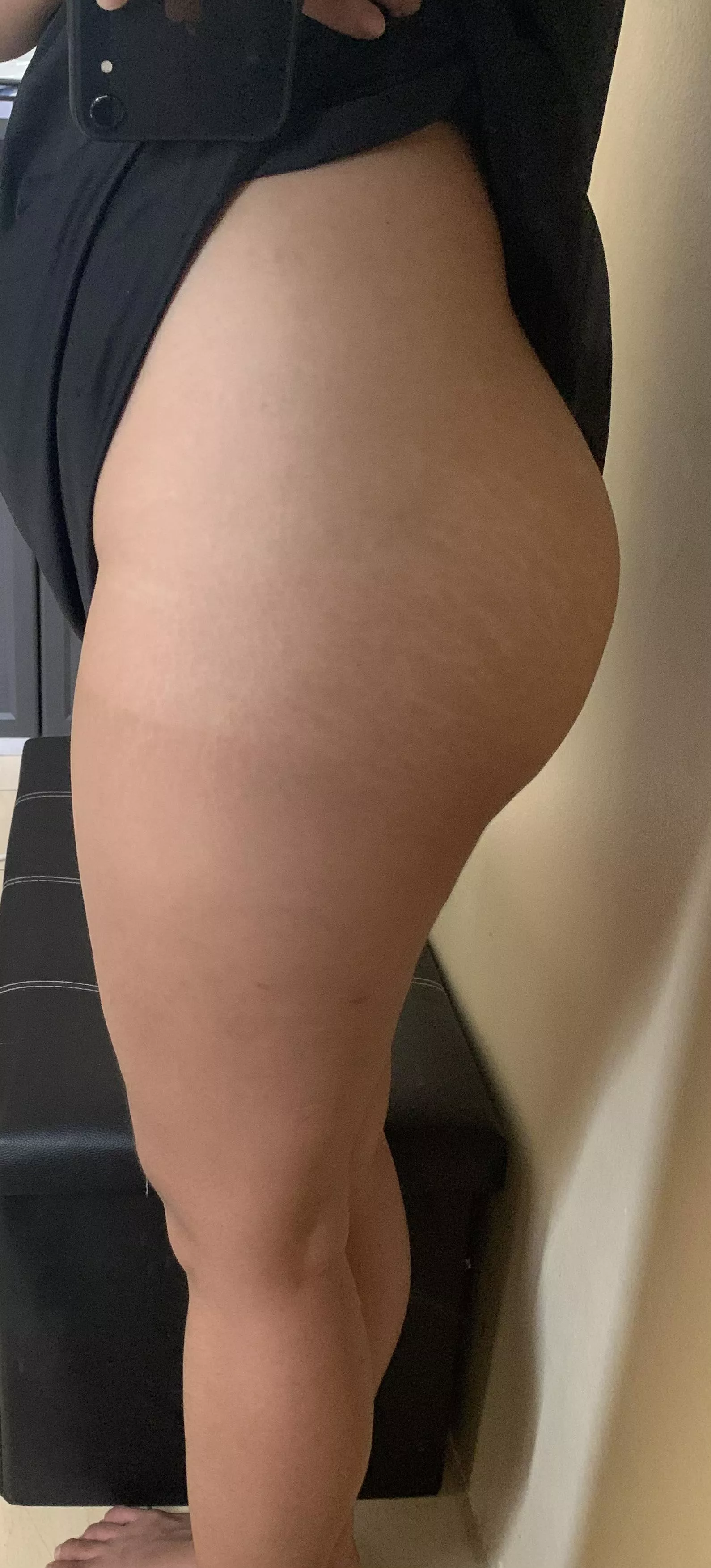 [f] guess my hip size