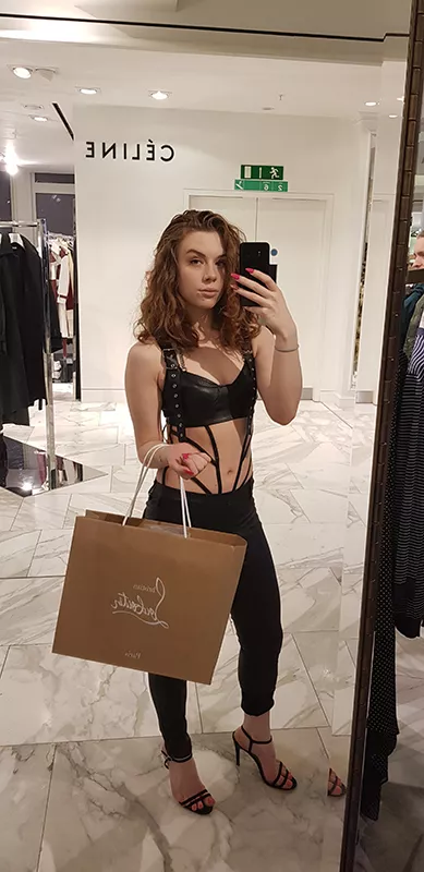 [F] I love causing a scene when I shop.