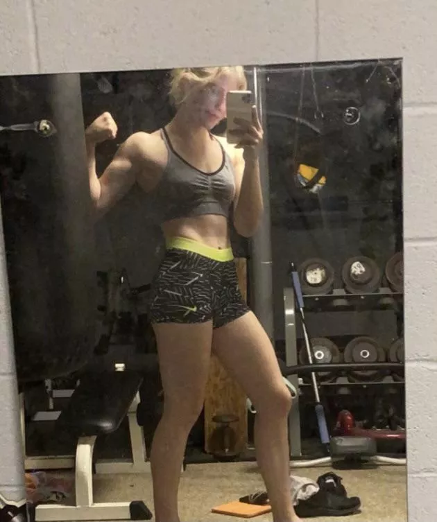 [f] poor quality photo; high quality gains 😎