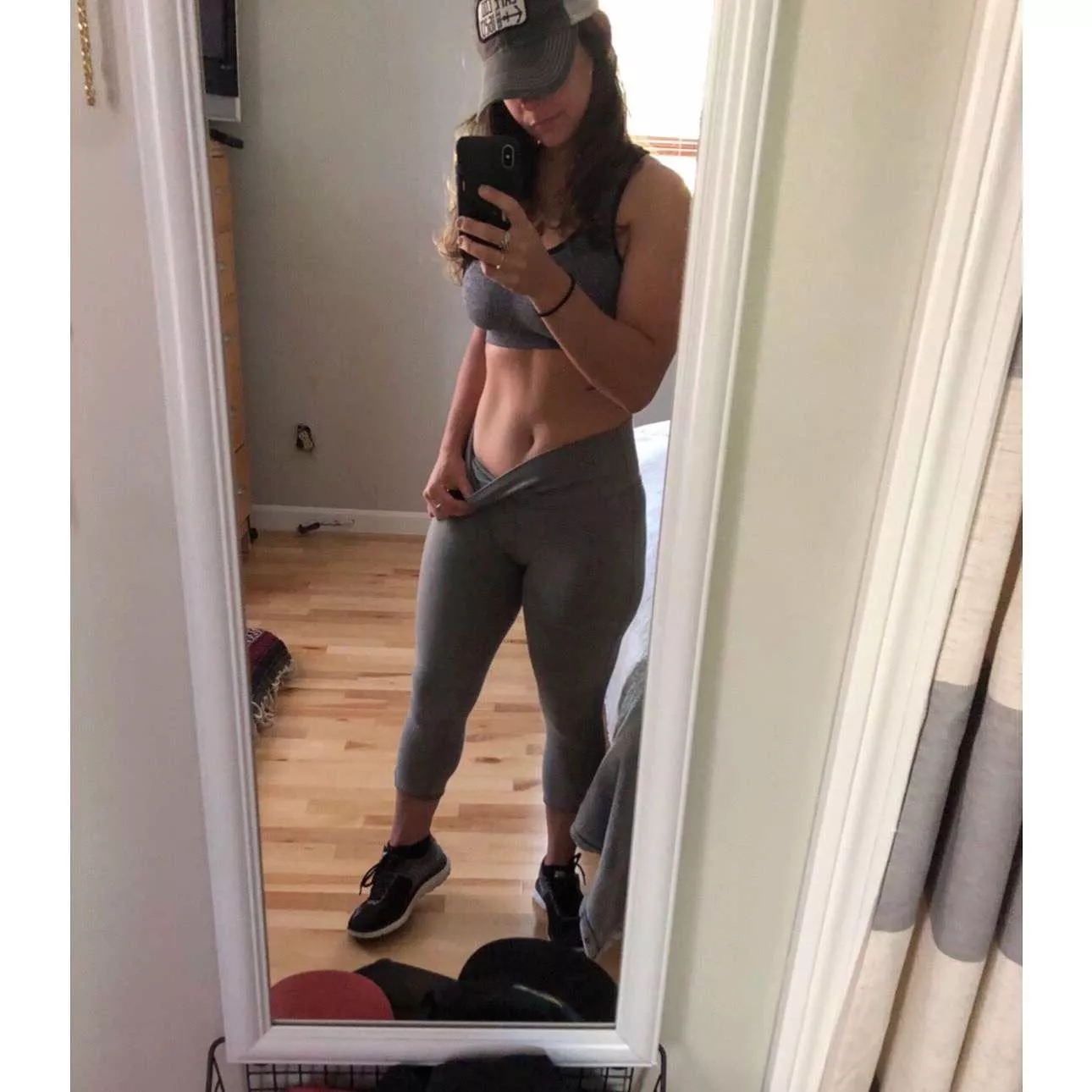 [F27] after a nice workout ðŸ’¦