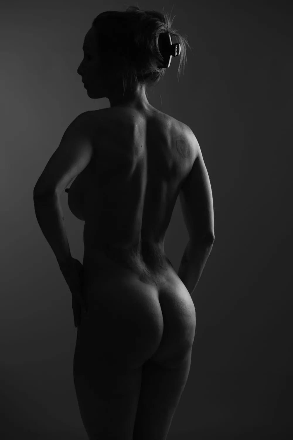 F43 sensual bum of a woman