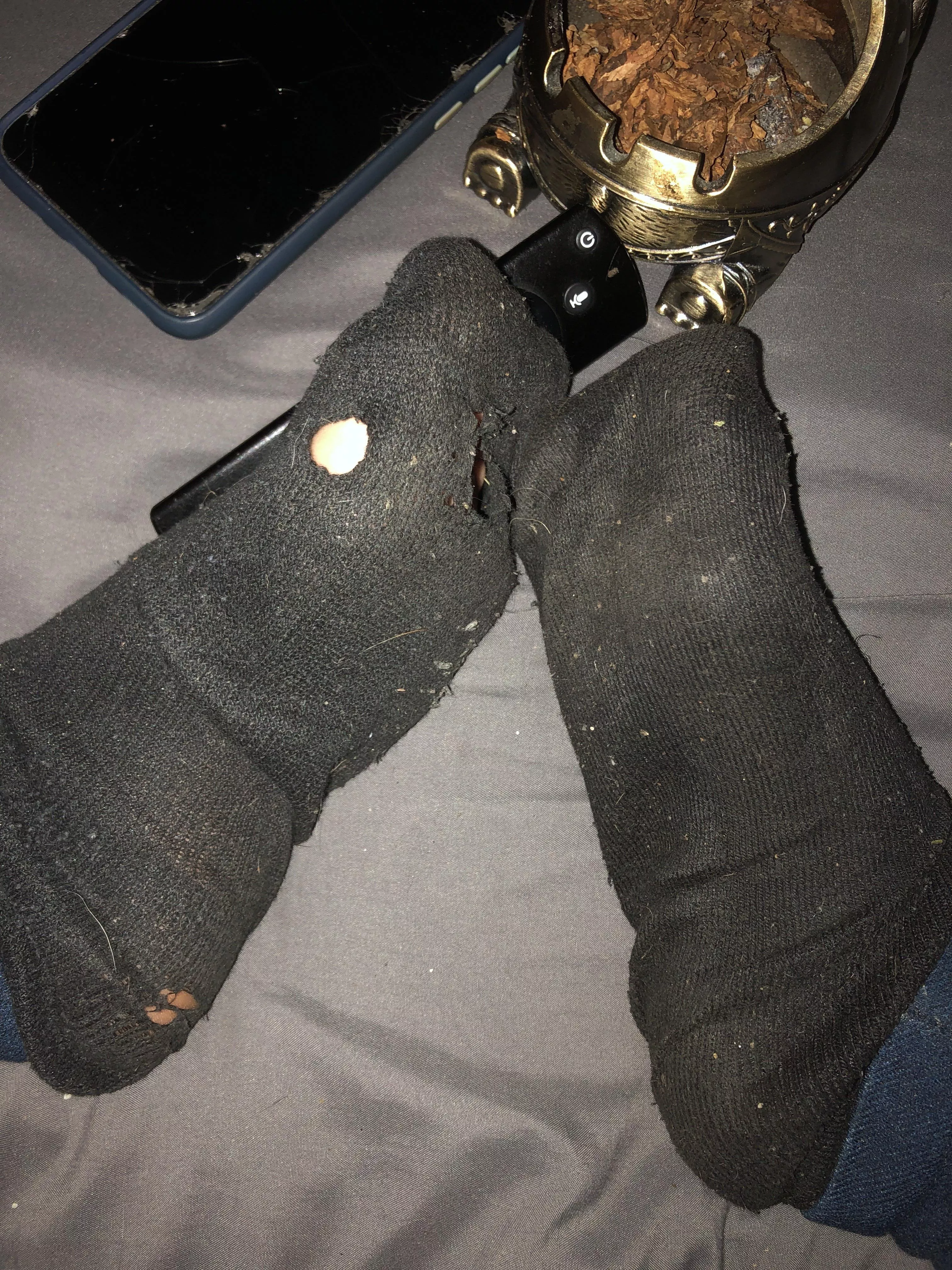 [female] does anyone like dirty loose socks 🤗 I always wear socks that are too big or mismatched 🤣