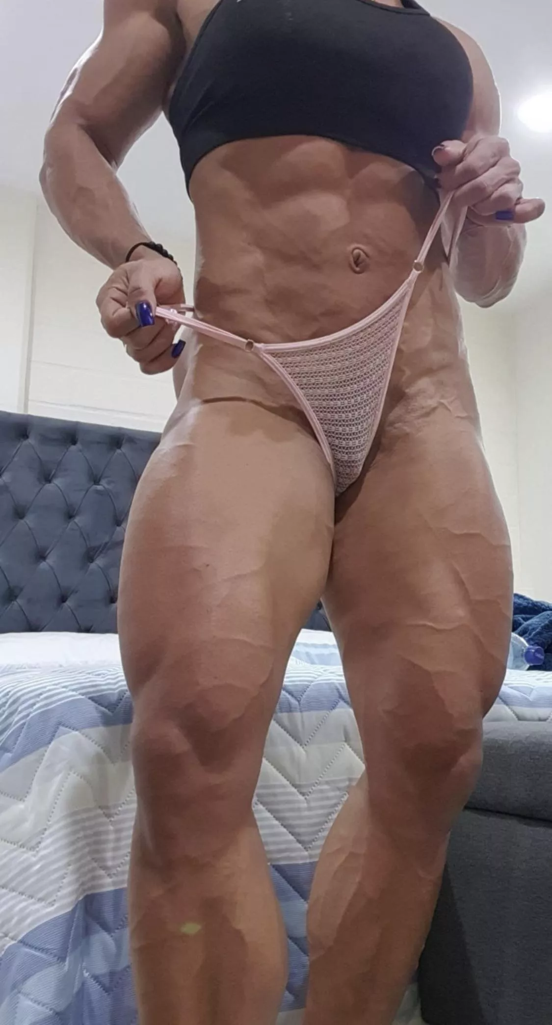 Female muscle fetish