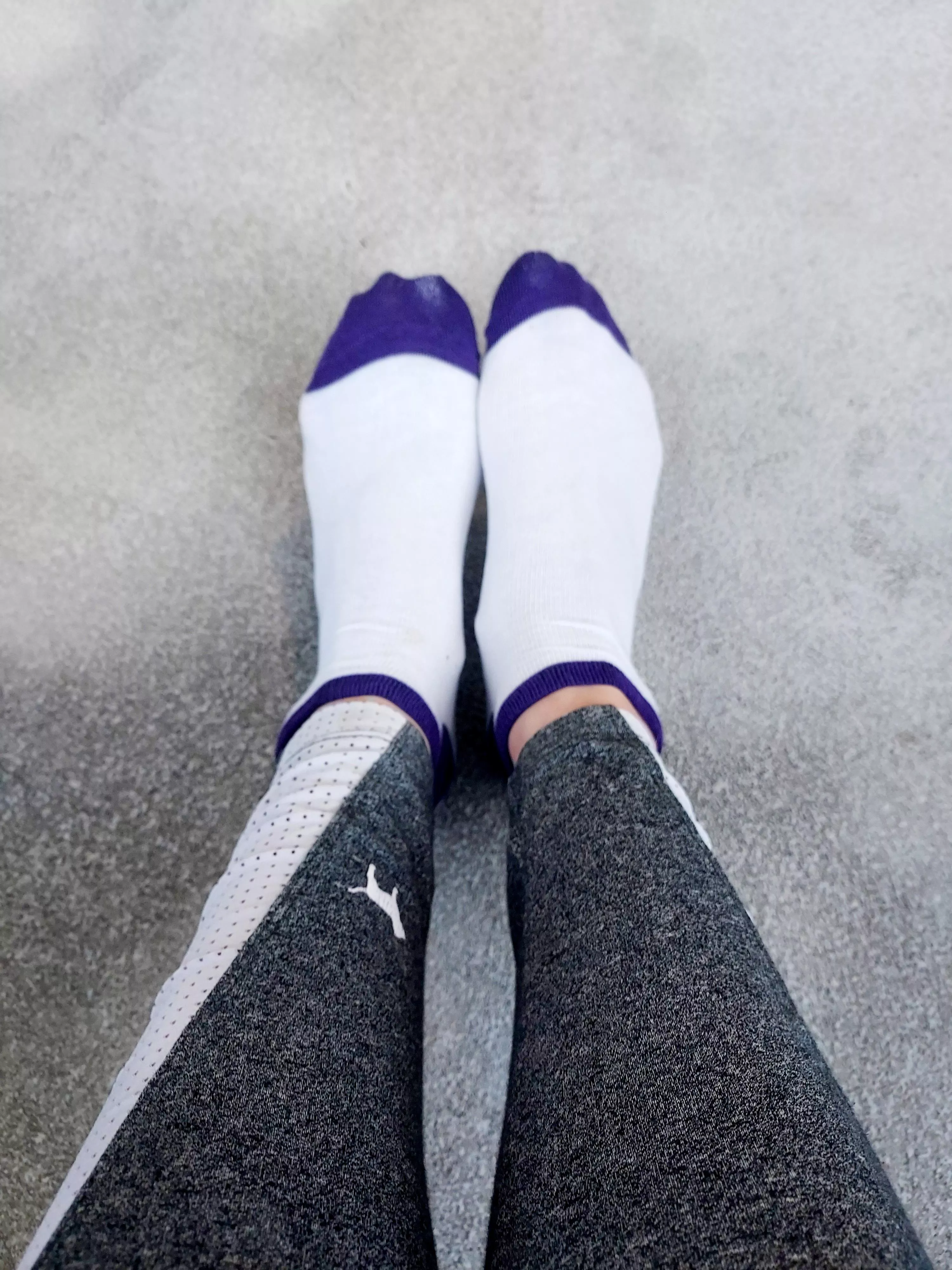 Female, super clean white socks. ðŸ‘Œ