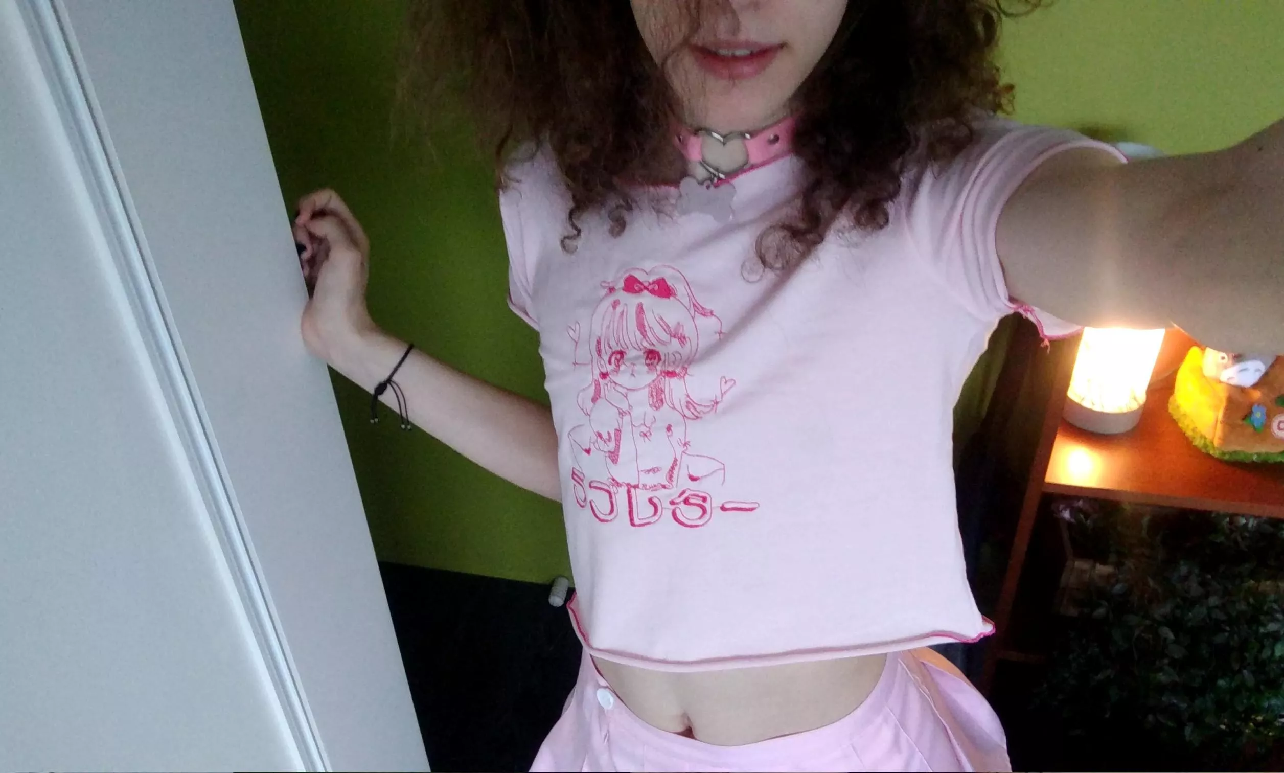 femboy midriff and lots of pastel pink ðŸ’–