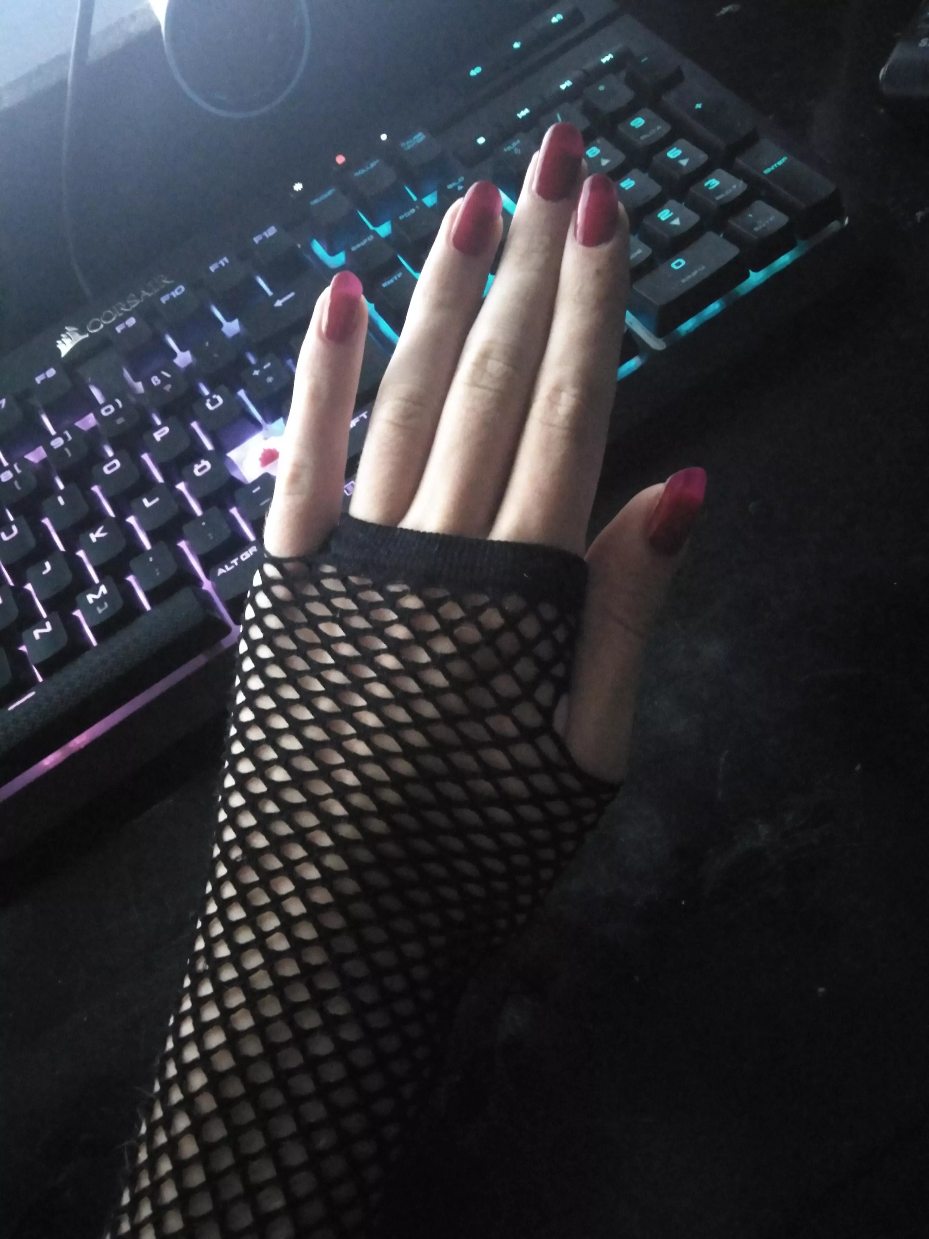 Finally got fishnets. I feel so good rn:)