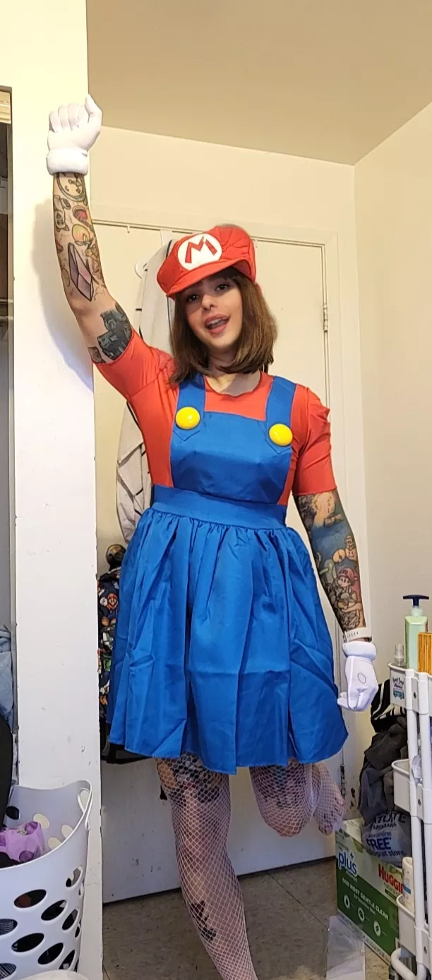 Finally got my costume! Being Female Mario 🥰