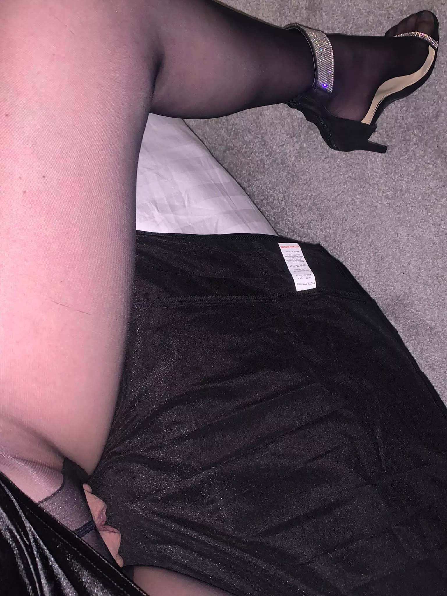 Fiore tights and a little peek.