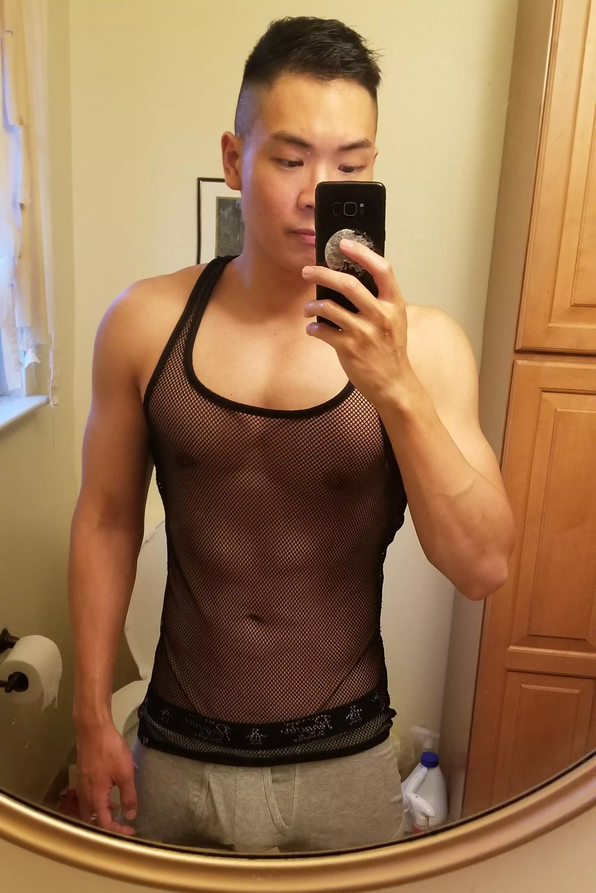 First time wearing mesh top. Can I pull it off?