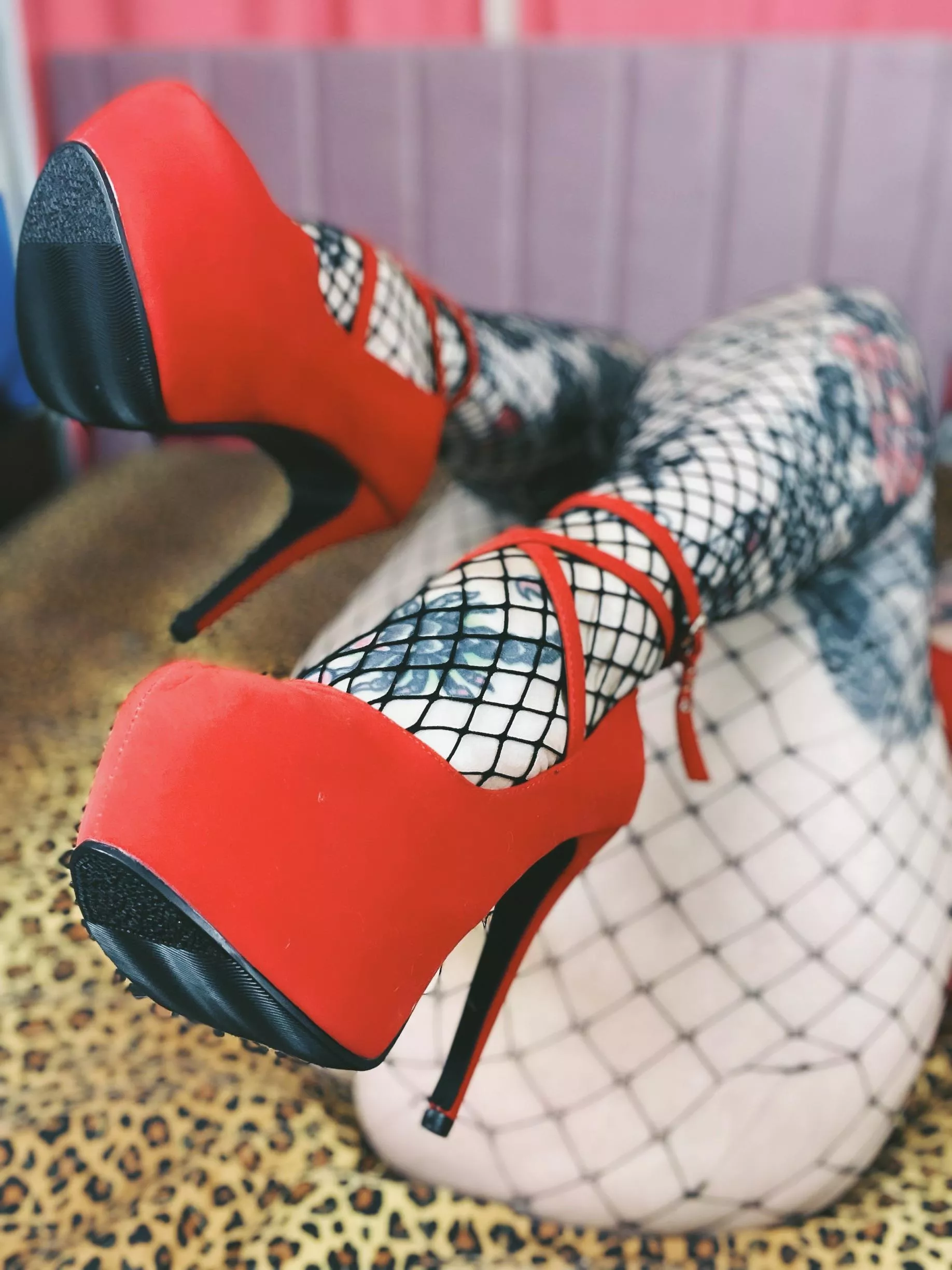 Fishnets and red velvet â¤ï¸ðŸ’‹