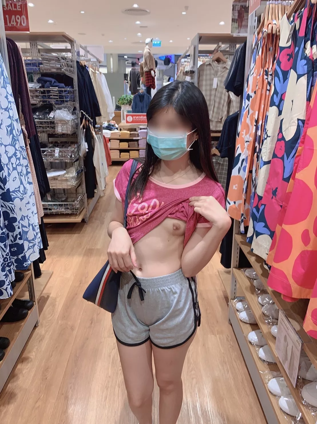 Flashing my small boobs in the mall [F]