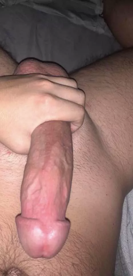 force my girlfriend into the corner and show her how a good girl enjoys her mans cock!