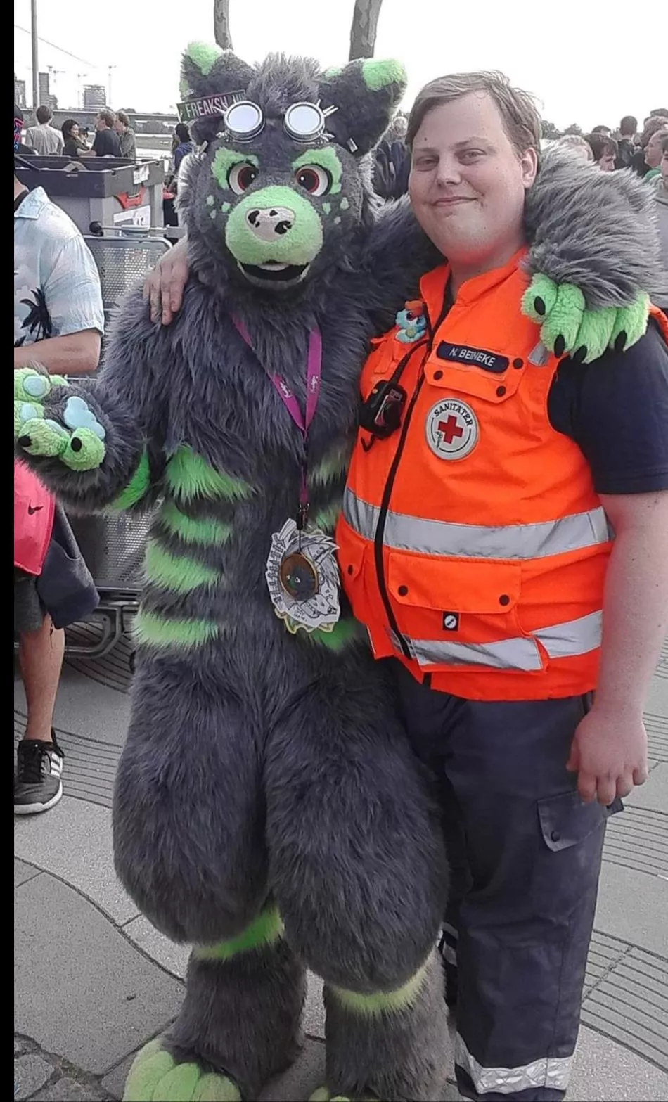 found some furrys on duty as a Medic at the Japantag 2018 in DÃ¼sseldorf Germany, as a Furry and Brony (even got my little plushie in my pocket) i could Not let the opertunity for a picture go so my EMT Friend took this Photo :D