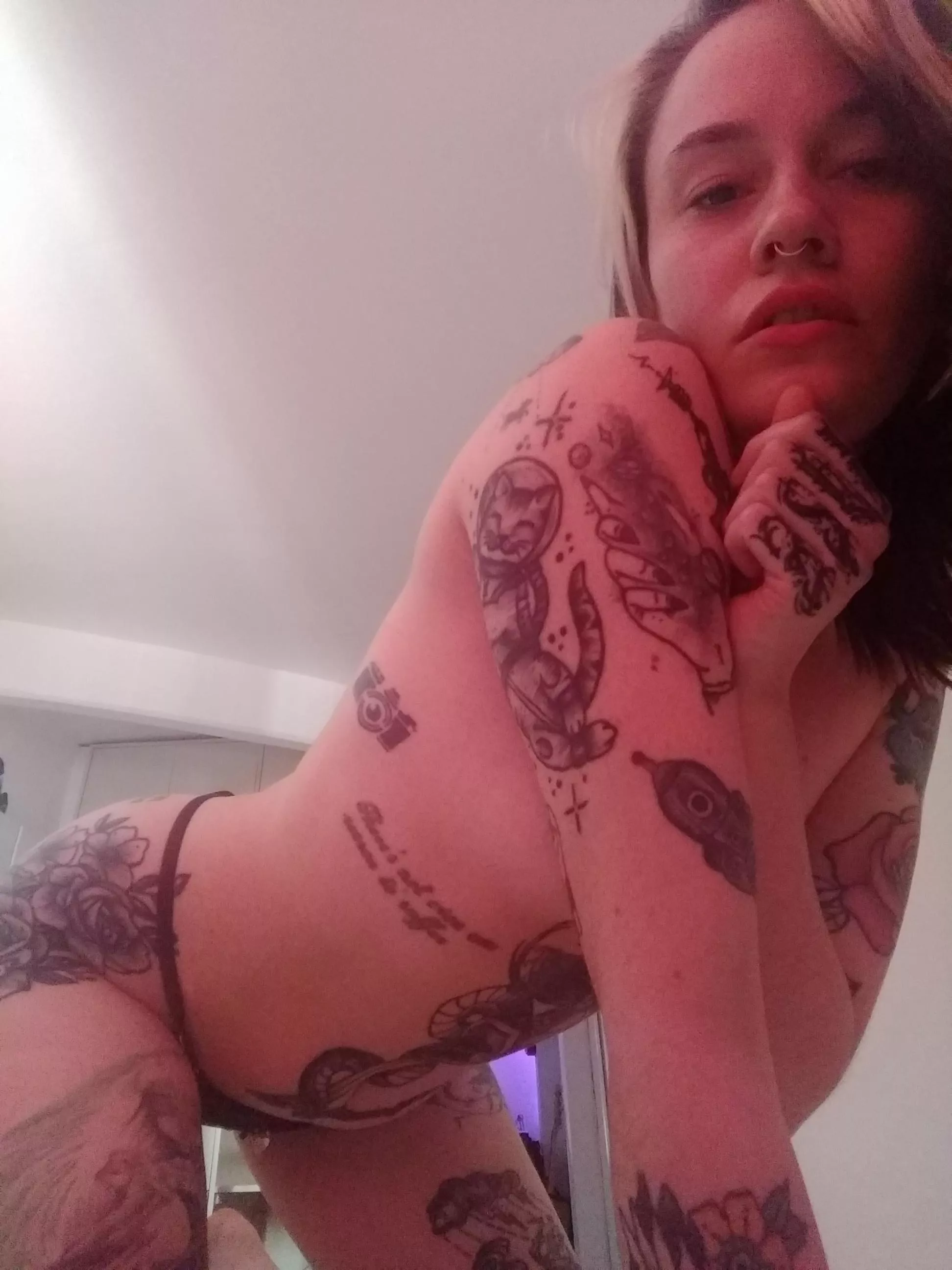 FREE SUBSCRIPTION 💟 link in comments ⬇️ Tiny inked latina 🔥 I'm into fetish. I love POV, JOI, FEMDOM, DD/LG, HUMILLIATION, TEASING. CUSTOM VIDEOS, AUDIOS, PHOTOS 💋