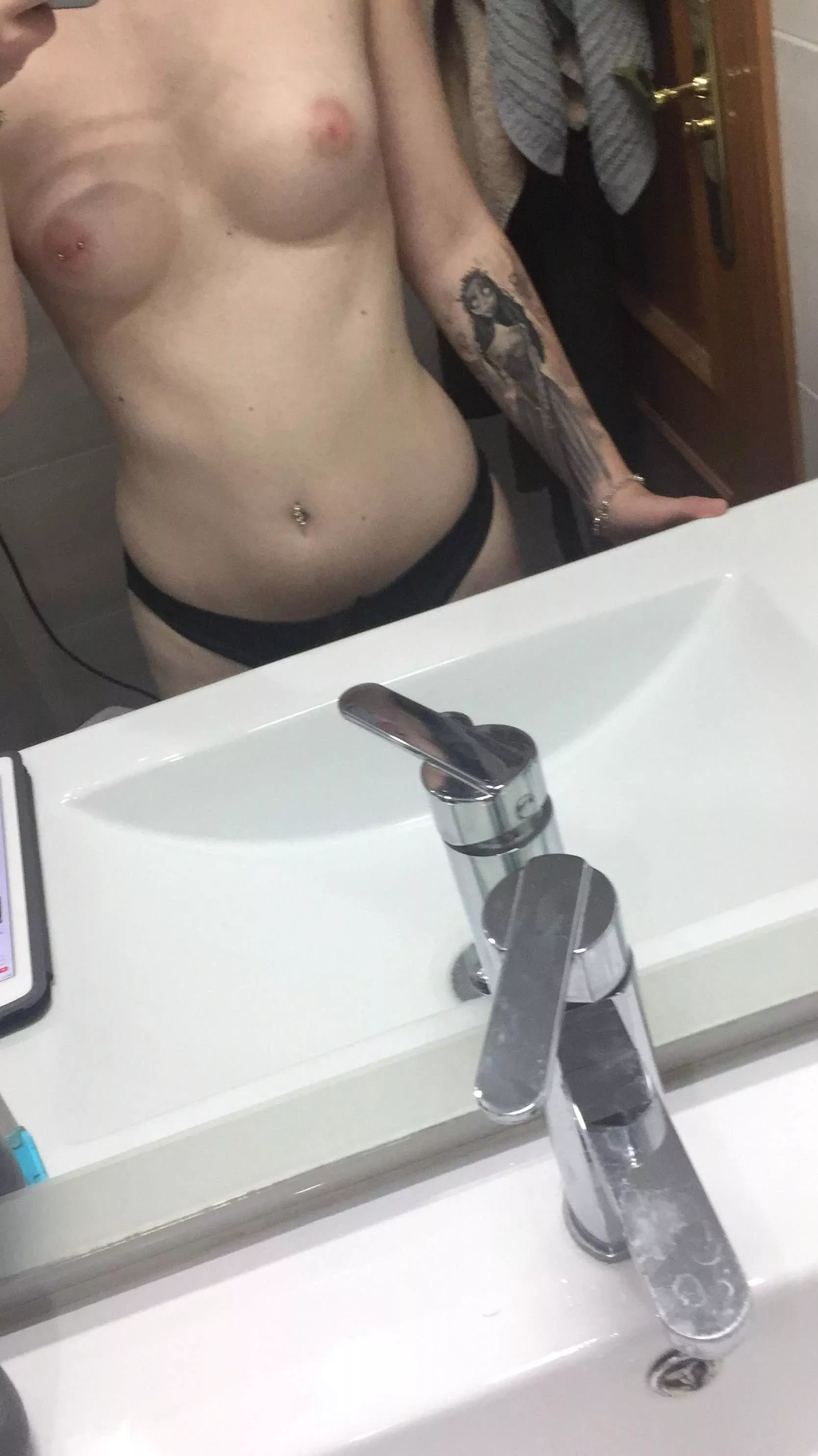 FREE TRIAL AND FREE COCK RATE LINKS ON MY PROFILE! :)