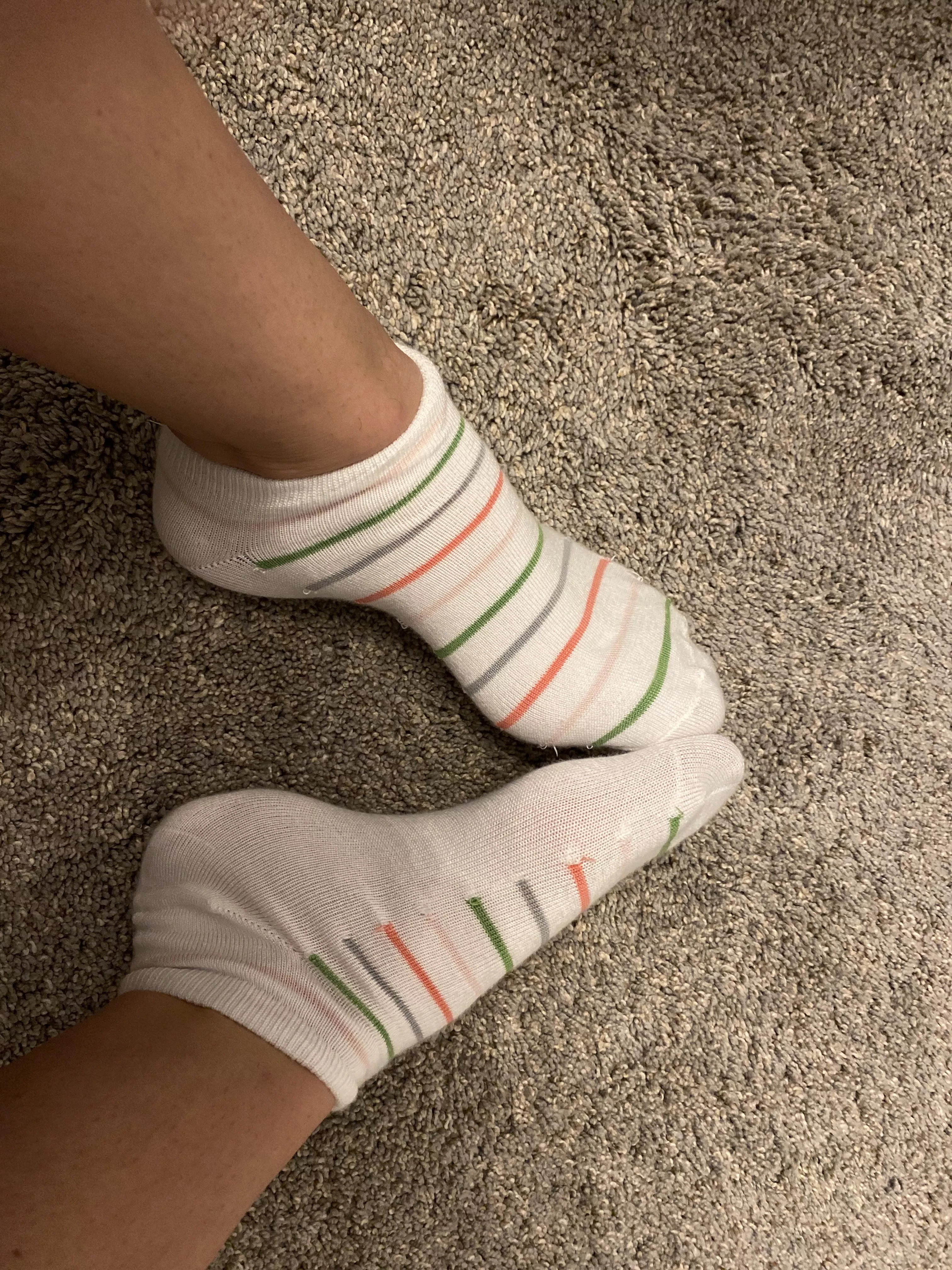 fresh socks i want to make dirty for someone ;) pm if interested