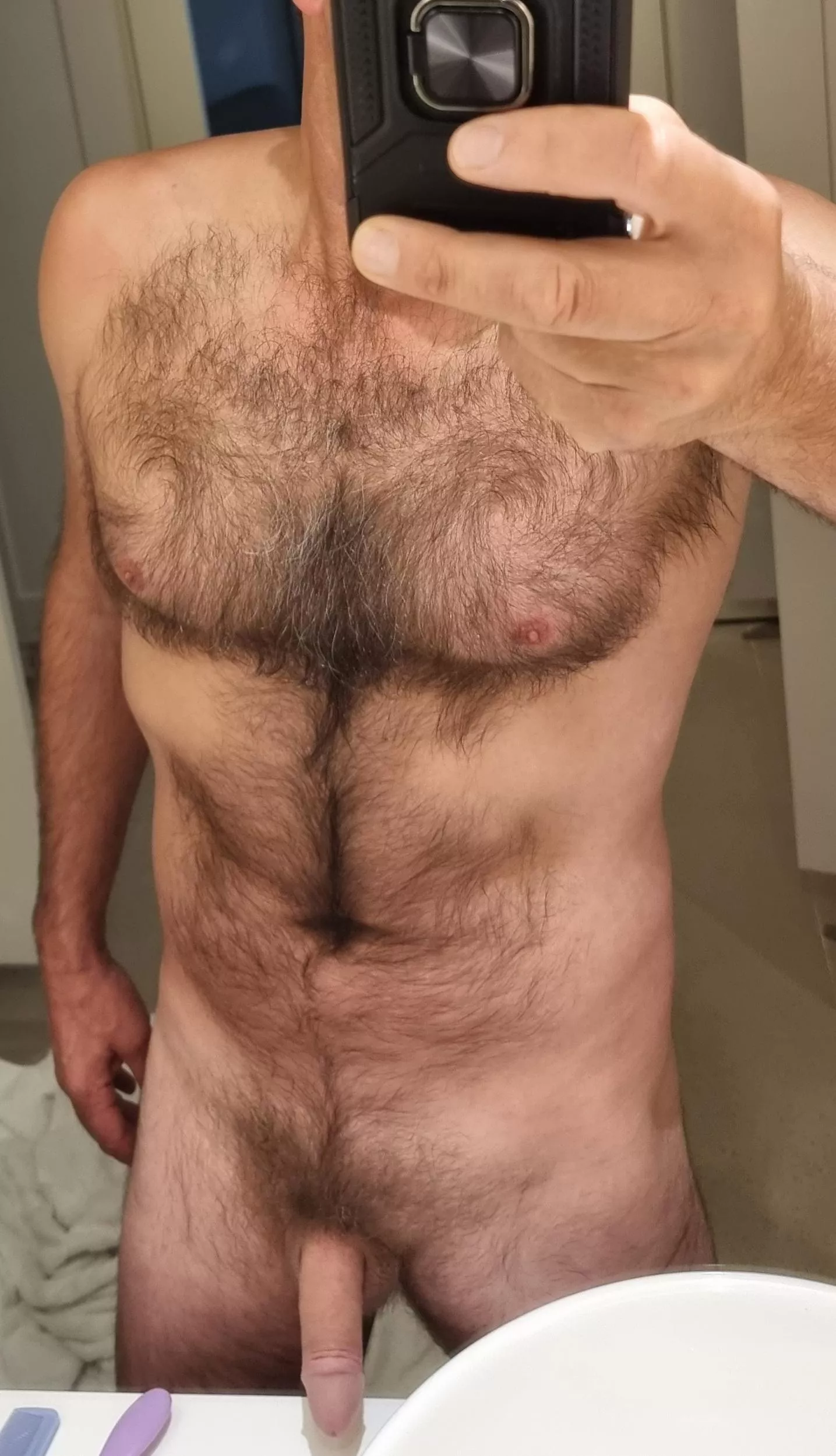 Furry trail in the mirror for you to follow 😉