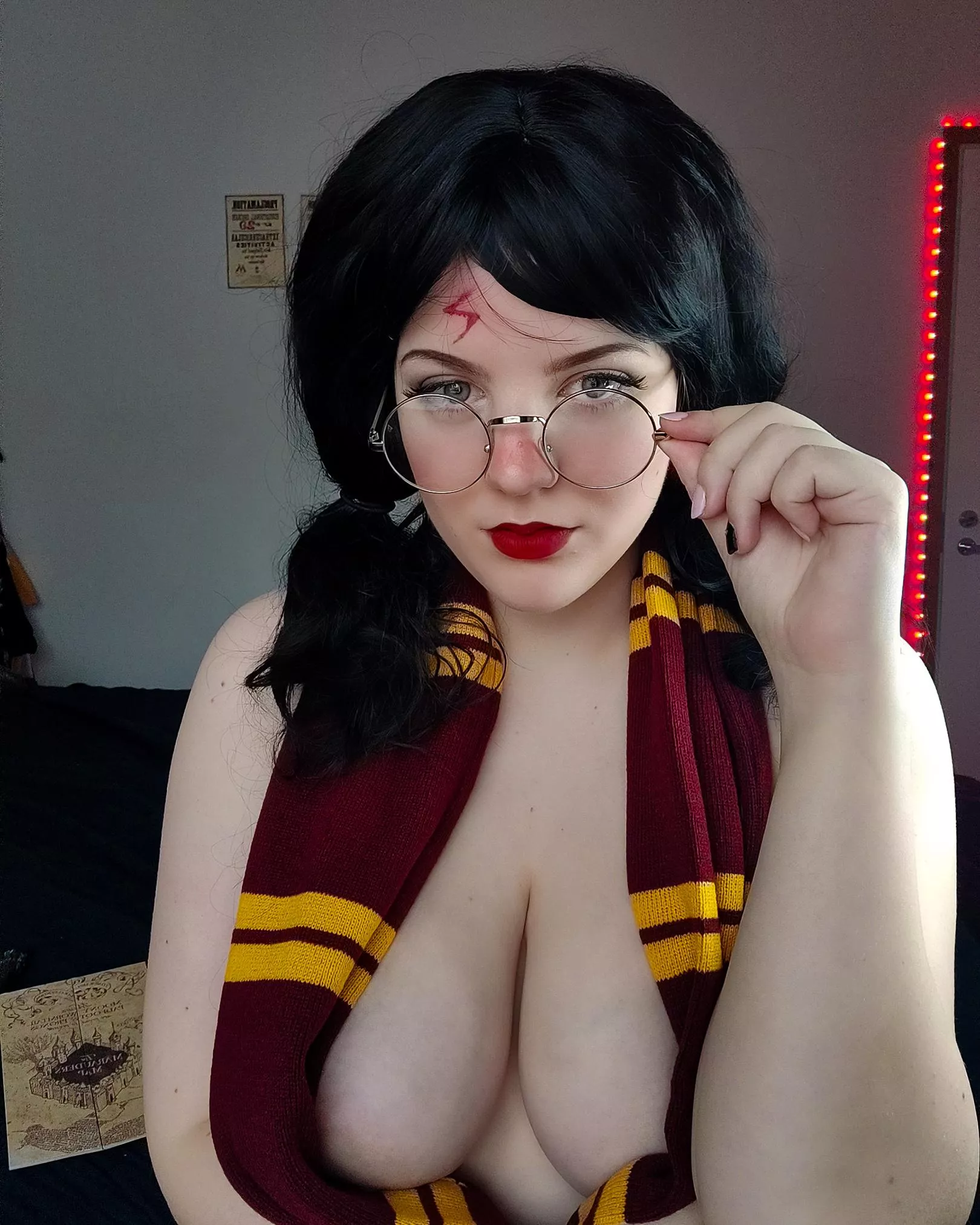 Genderswap Harry Potter by Camilisious