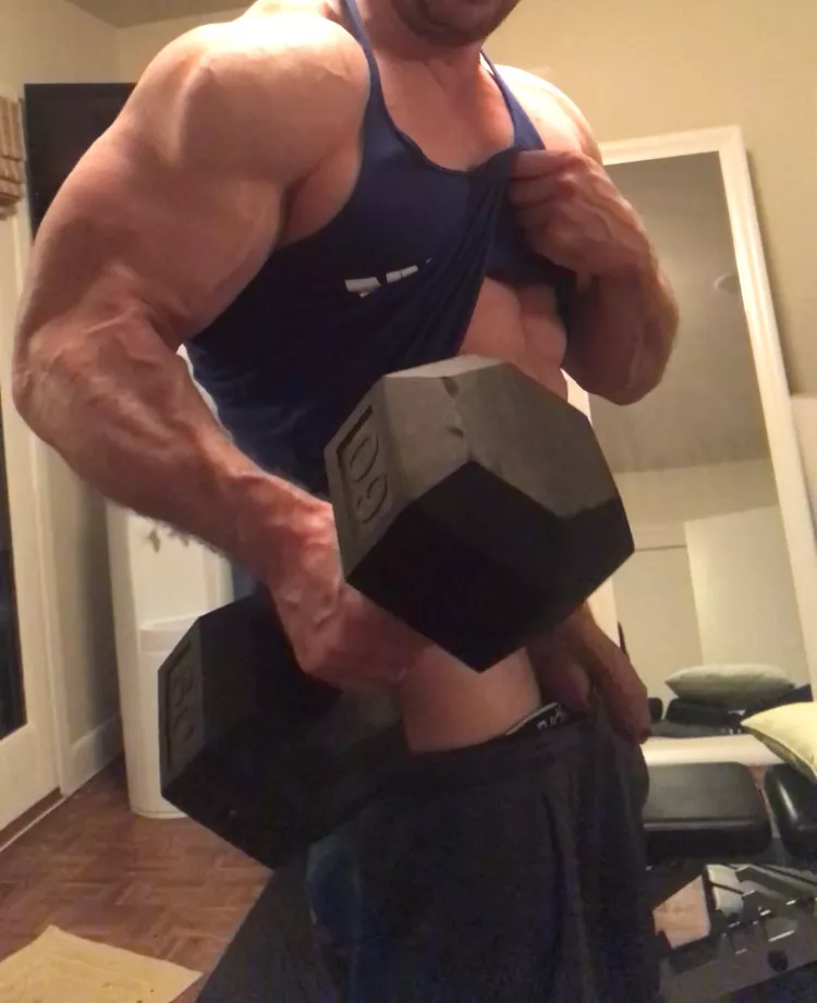 getting in some arms curls (m)