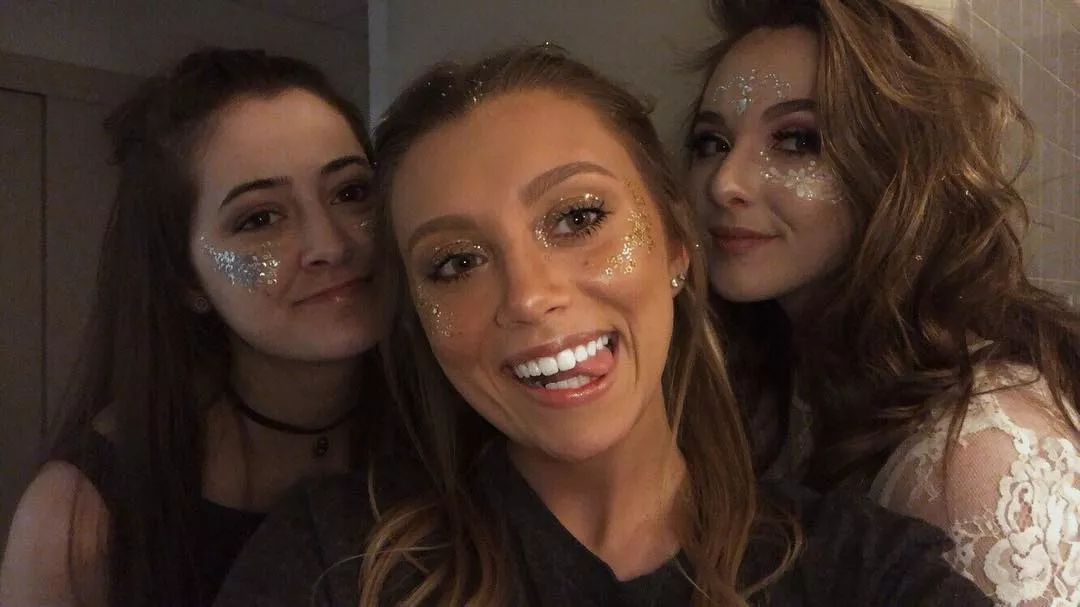 Glitter Girls