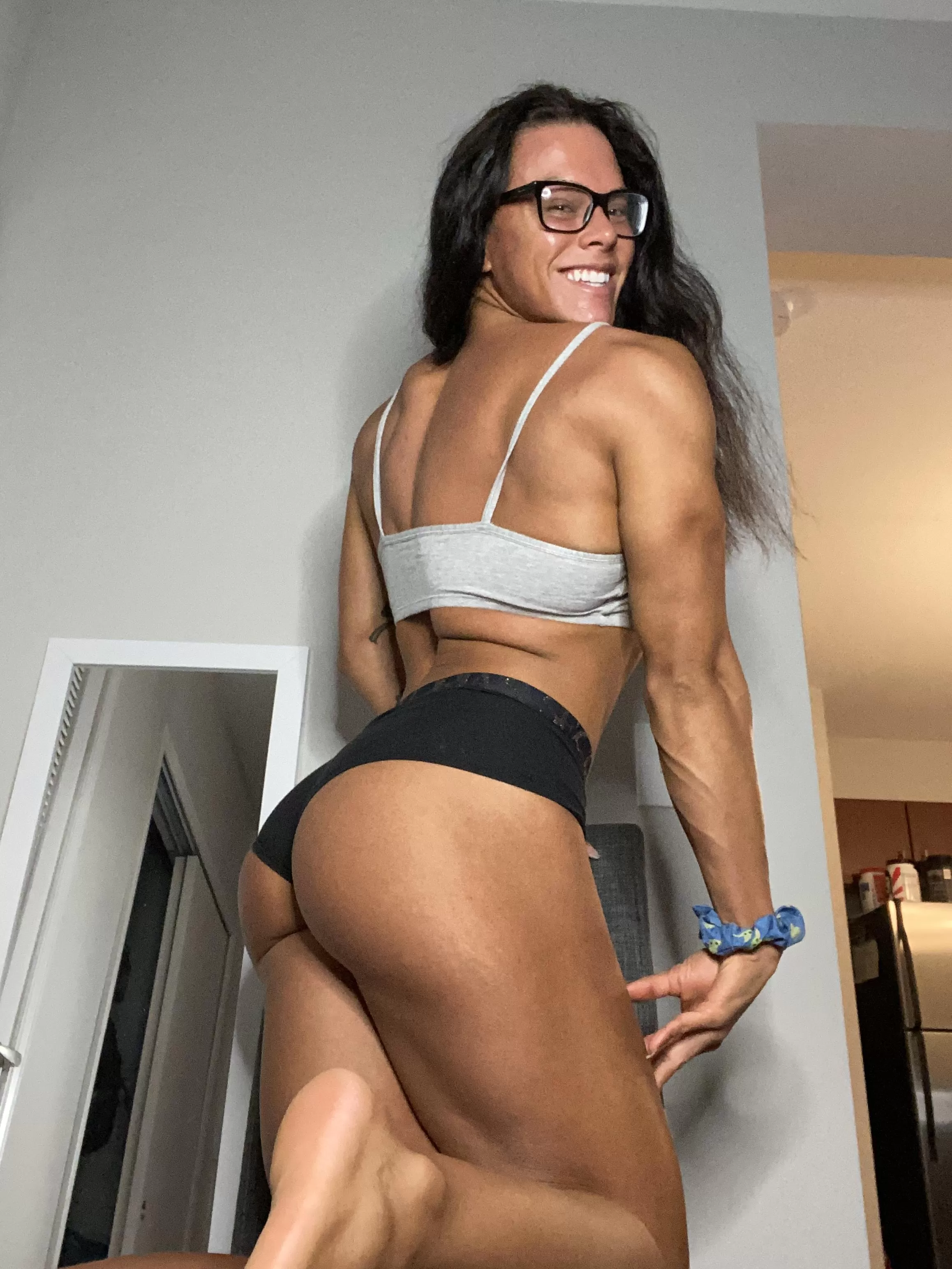 Glutes and glasses