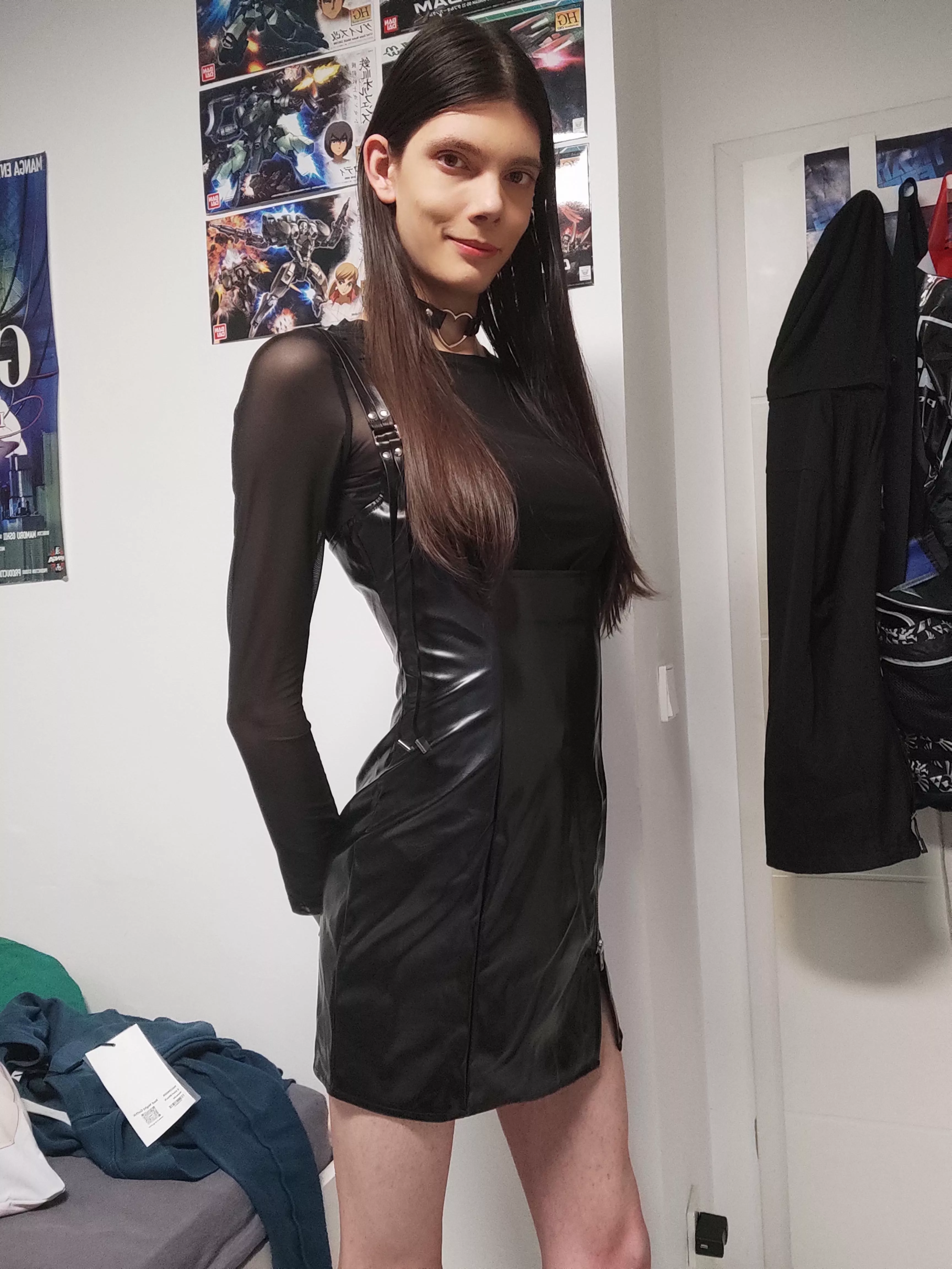 Got myself a new outfit ^^ what do you think?