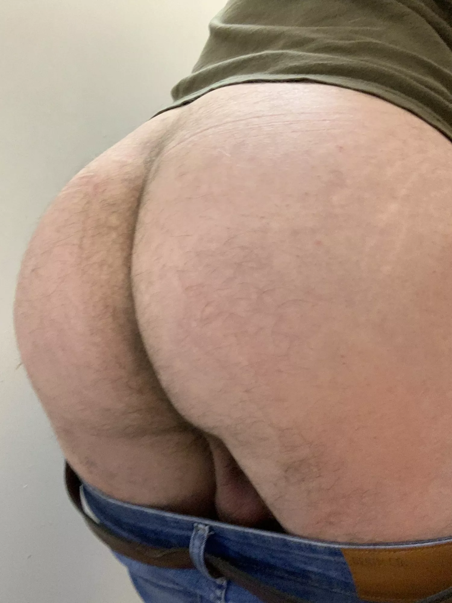 Grab my balls while you tease my ass