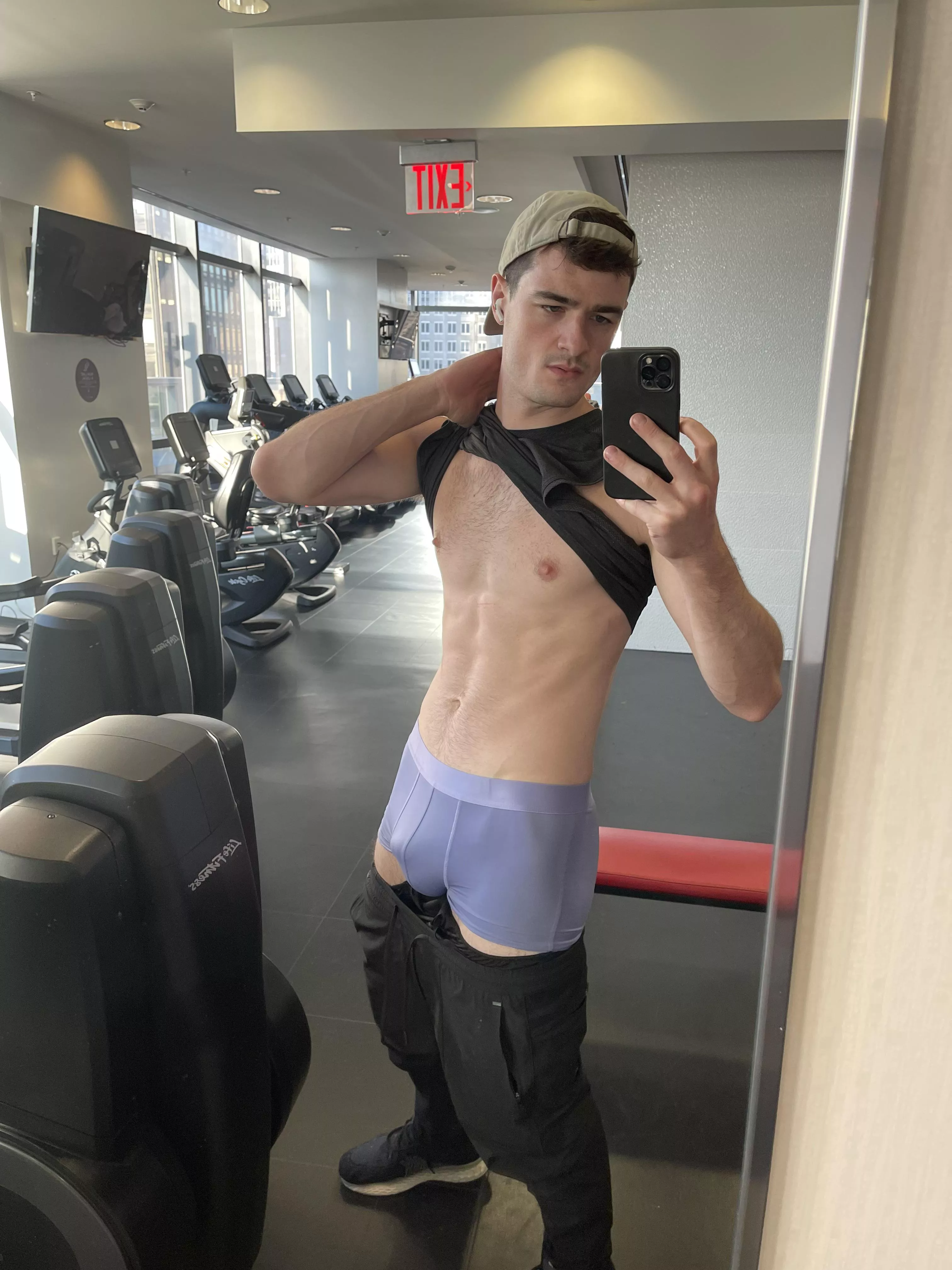 Gym selfie